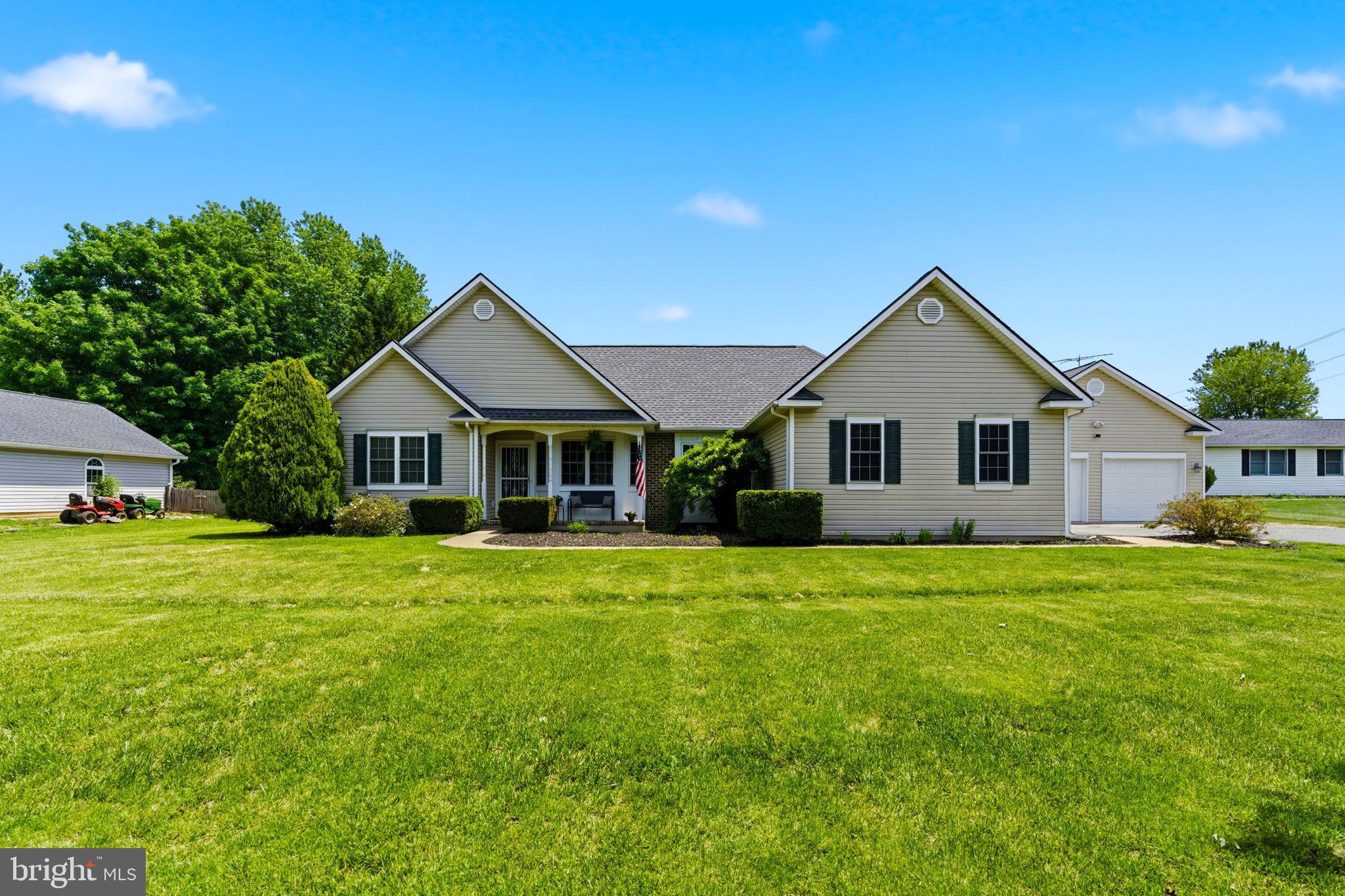 CROWN POINTE - Residential