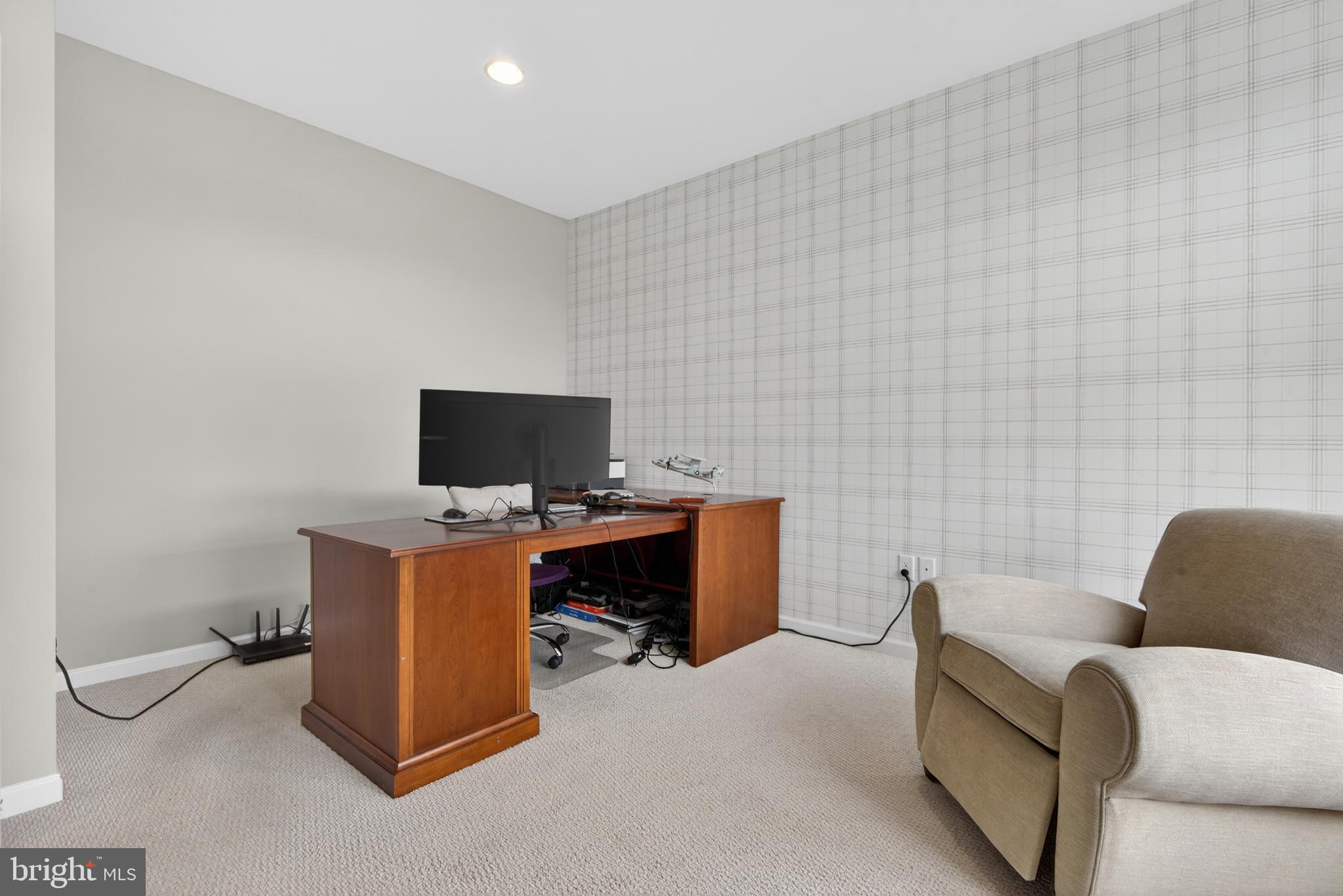STRATHFORD MEADOWS - Residential