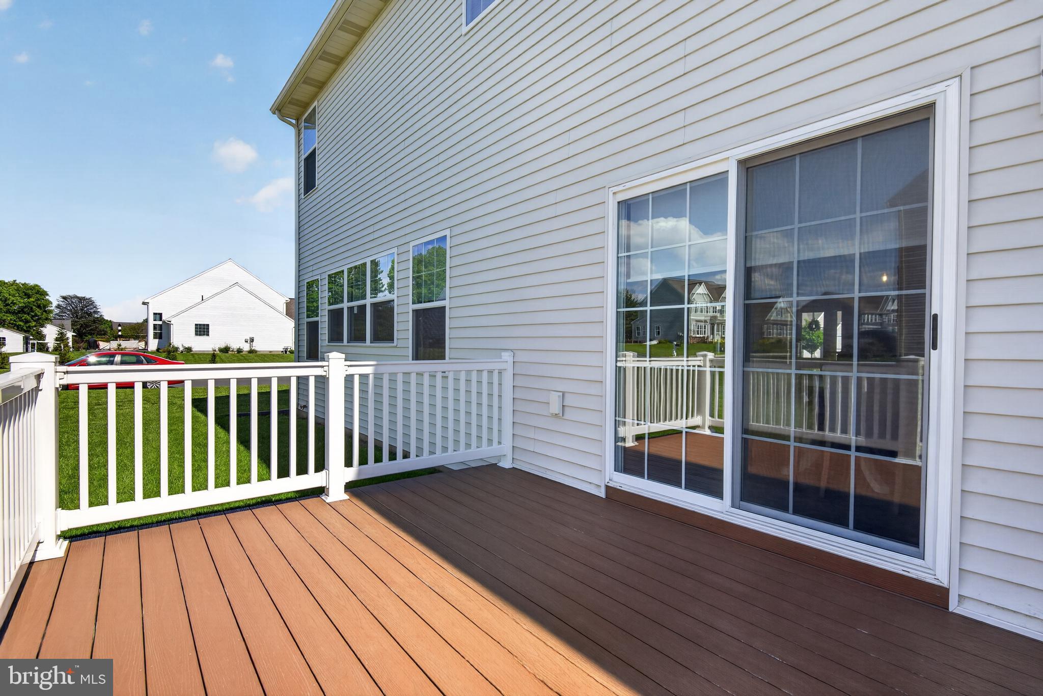 STRATHFORD MEADOWS - Residential