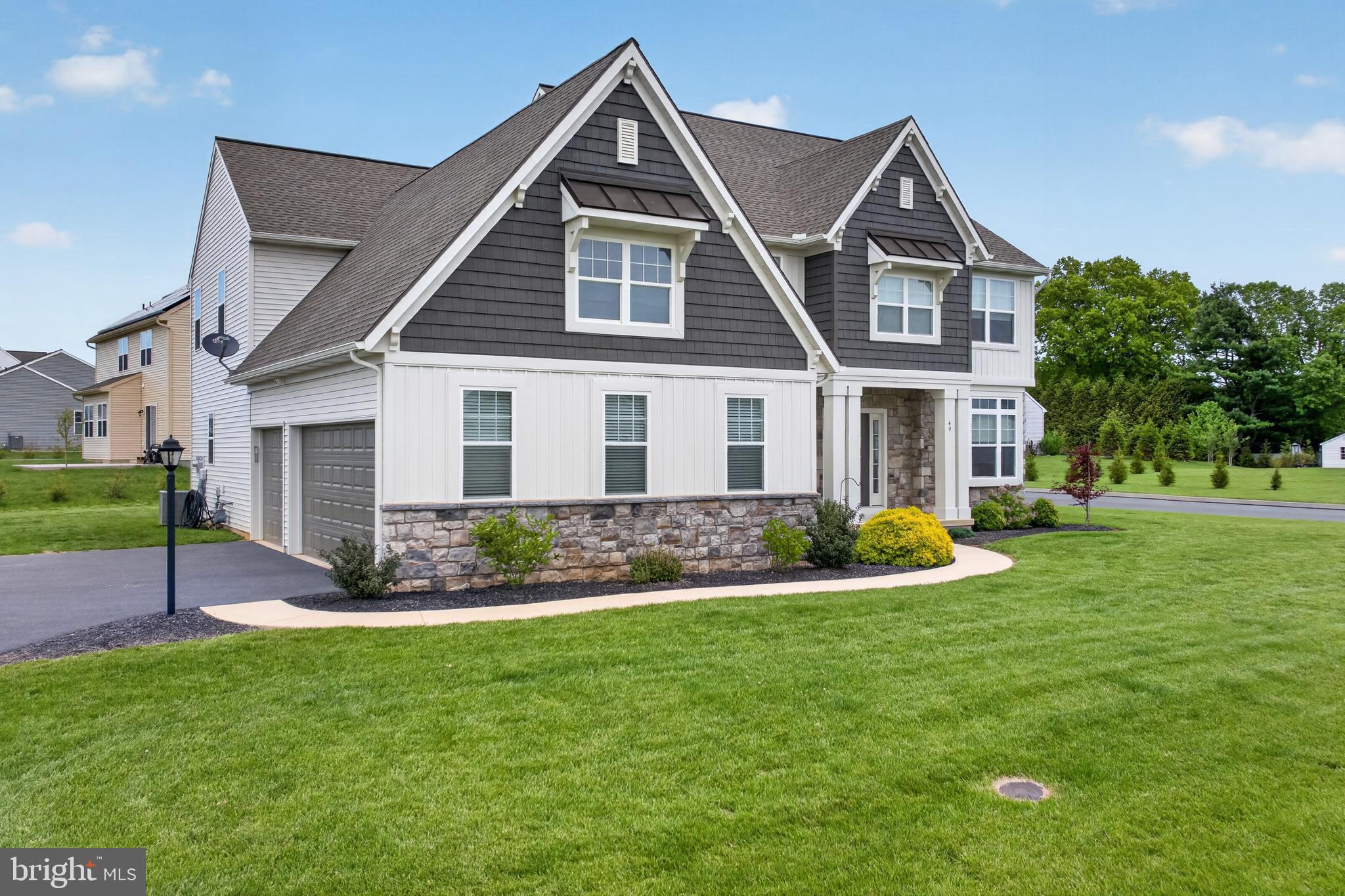 STRATHFORD MEADOWS - Residential