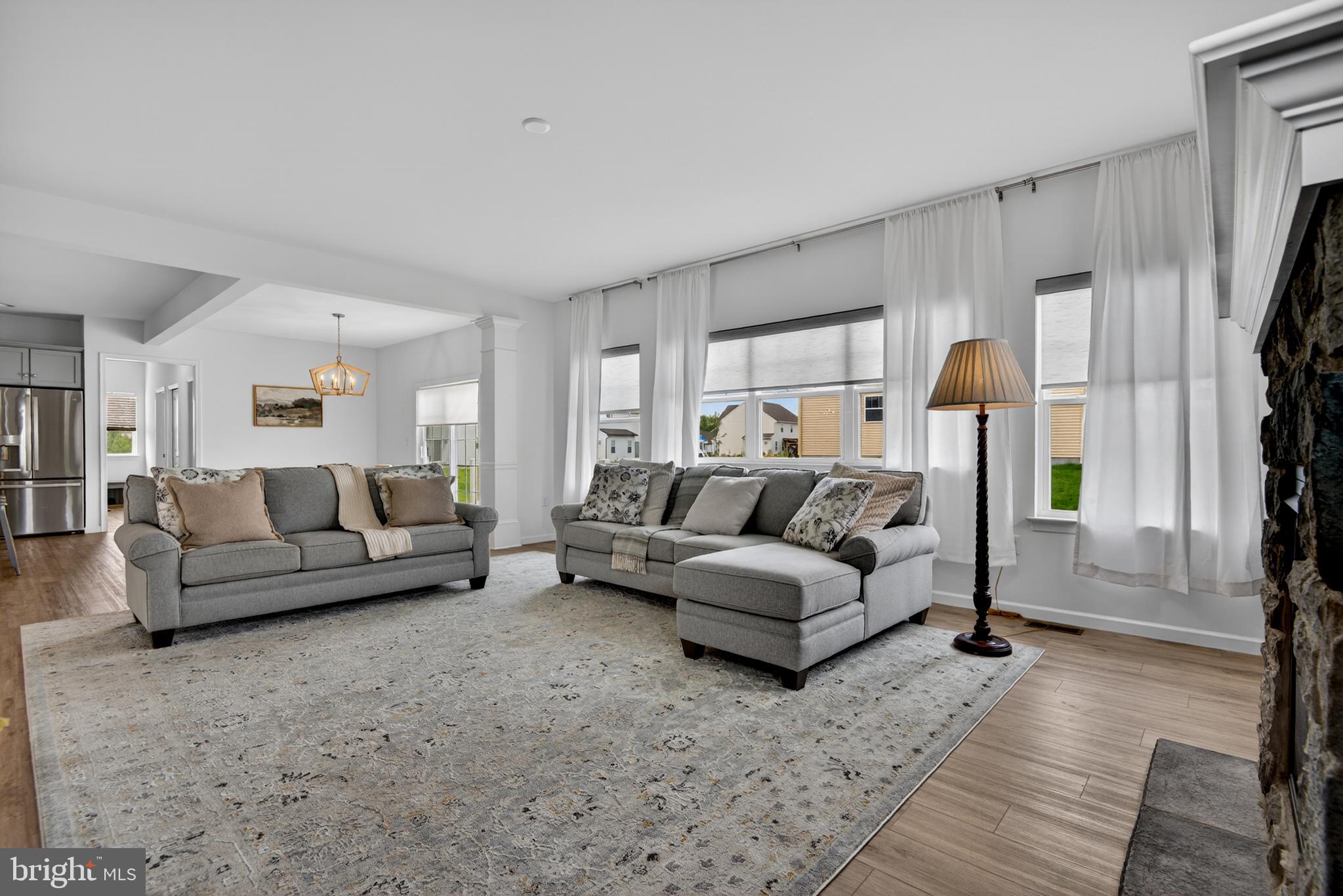 STRATHFORD MEADOWS - Residential