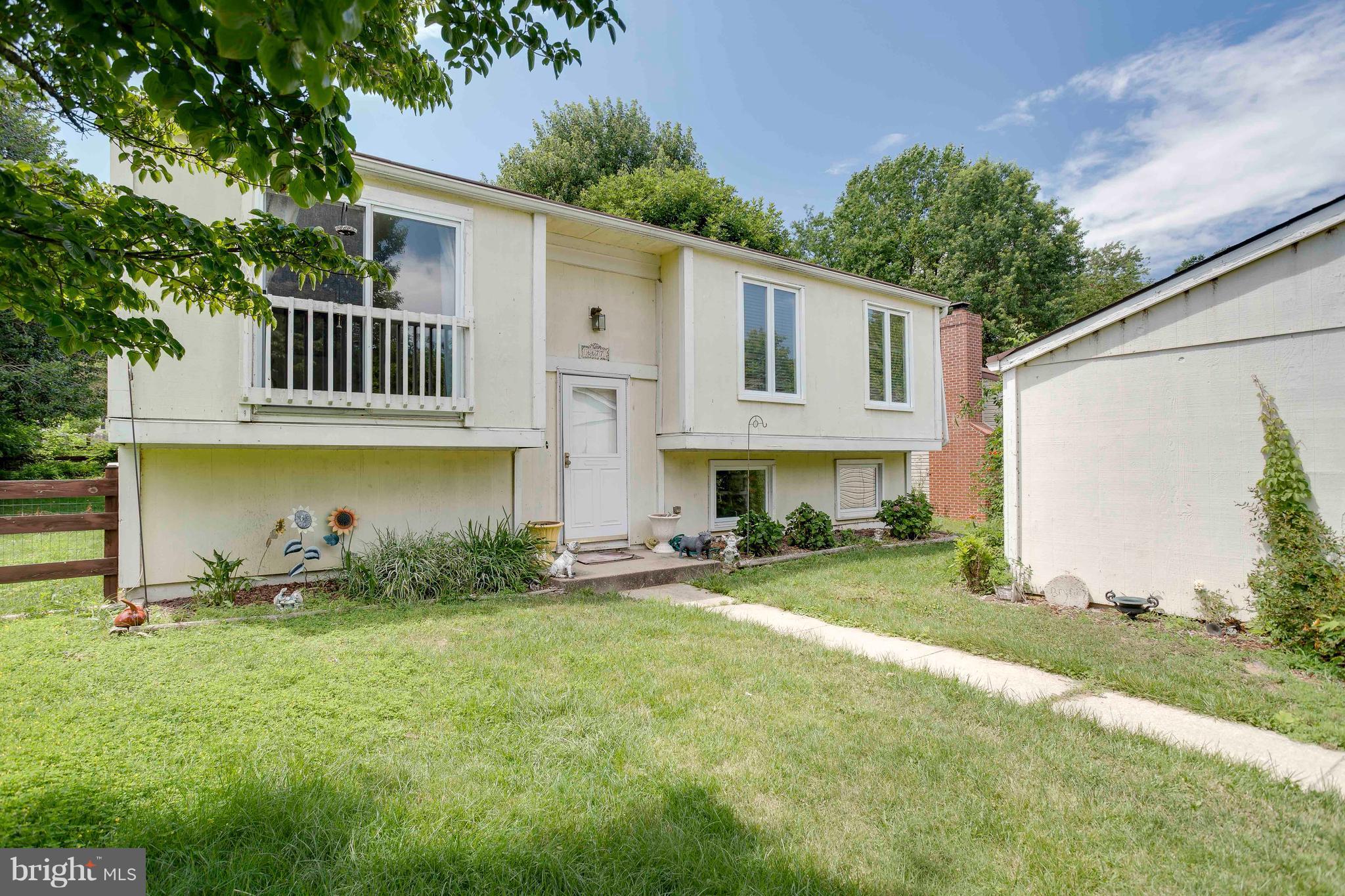 VILLAGE OF HICKORY RIDGE - Residential