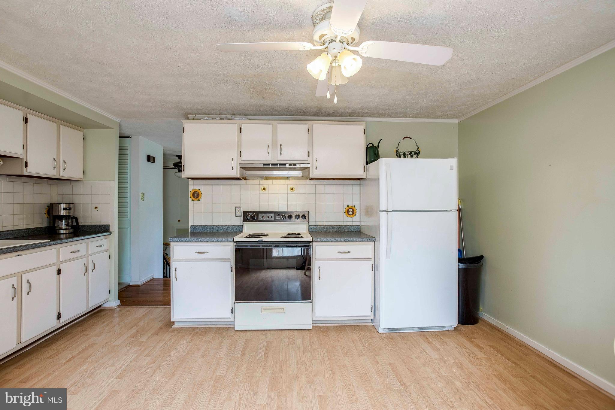 VILLAGE OF HICKORY RIDGE - Residential