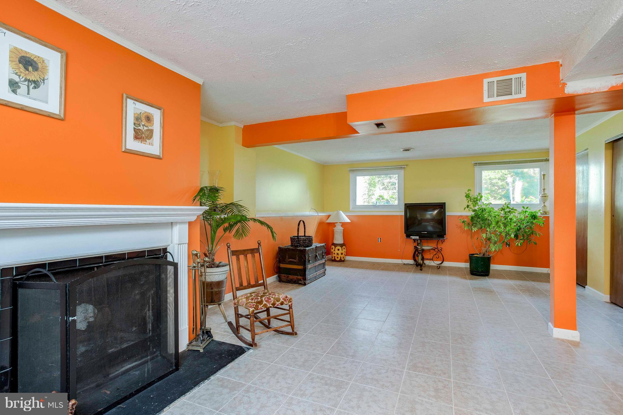 VILLAGE OF HICKORY RIDGE - Residential