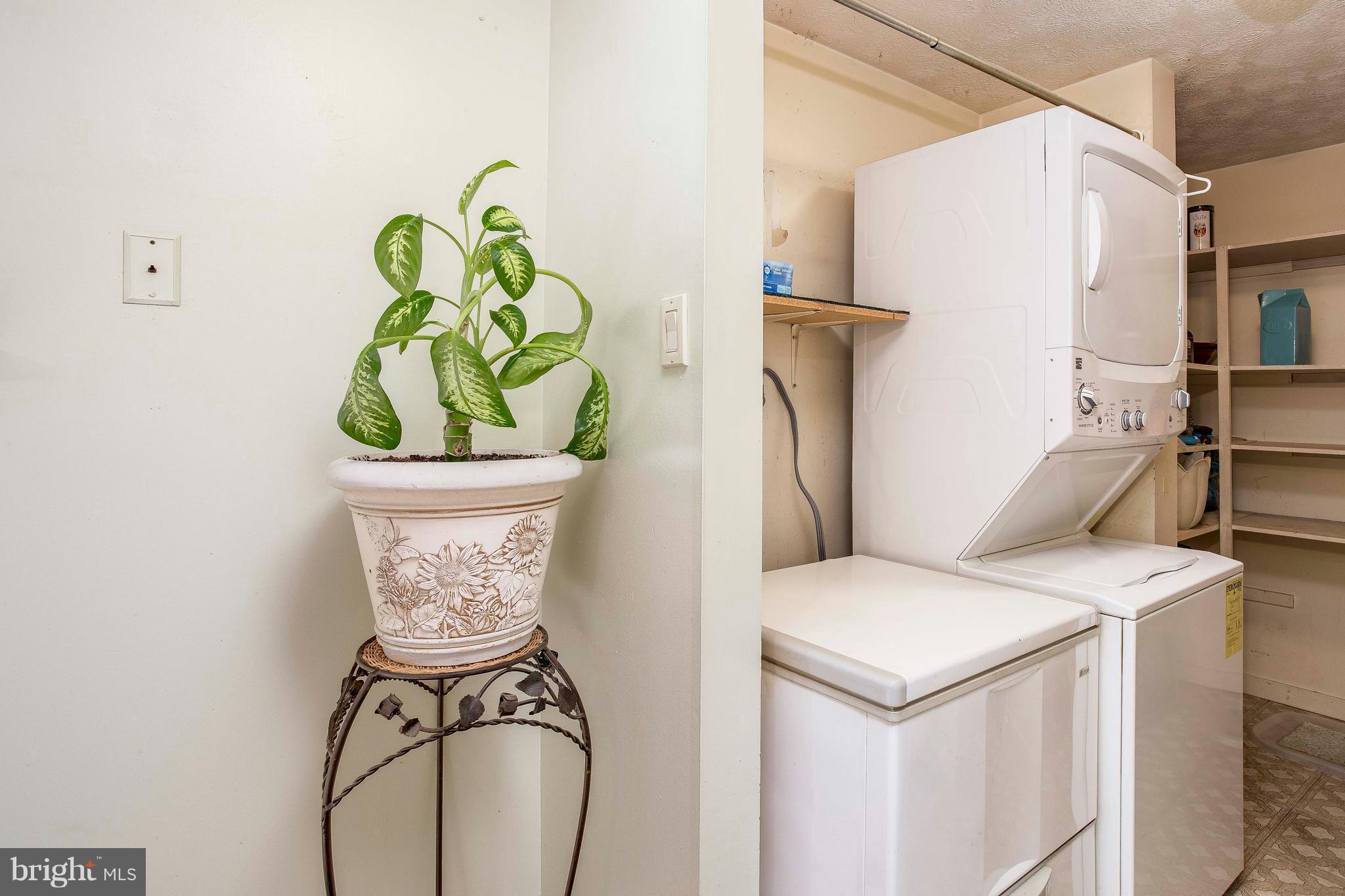 VILLAGE OF HICKORY RIDGE - Residential