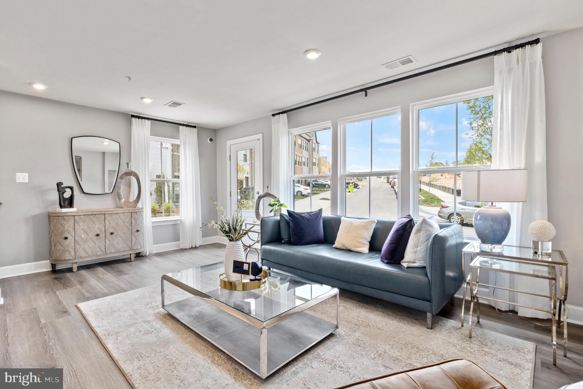 3537 DEAN DRIVE