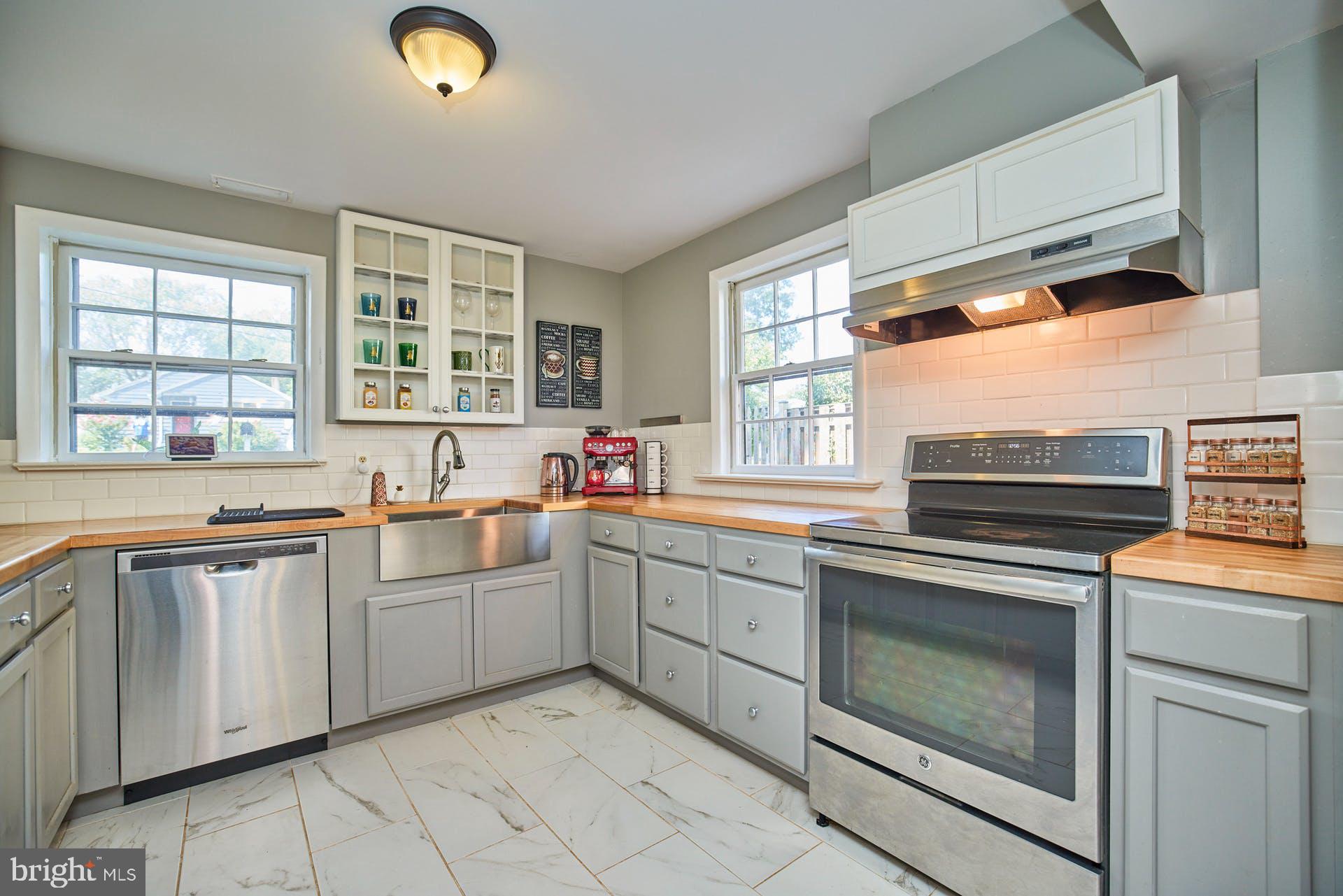 FAIRVIEW - Residential