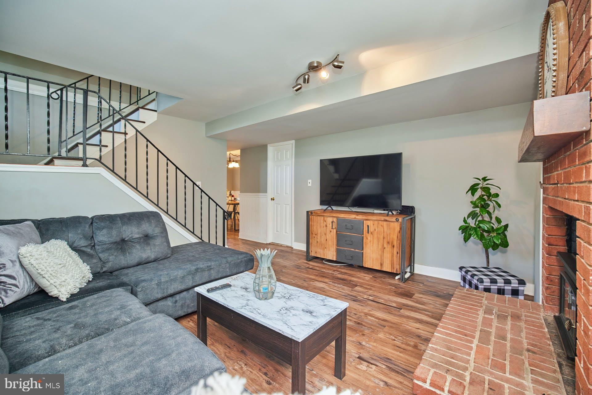 FAIRVIEW - Residential