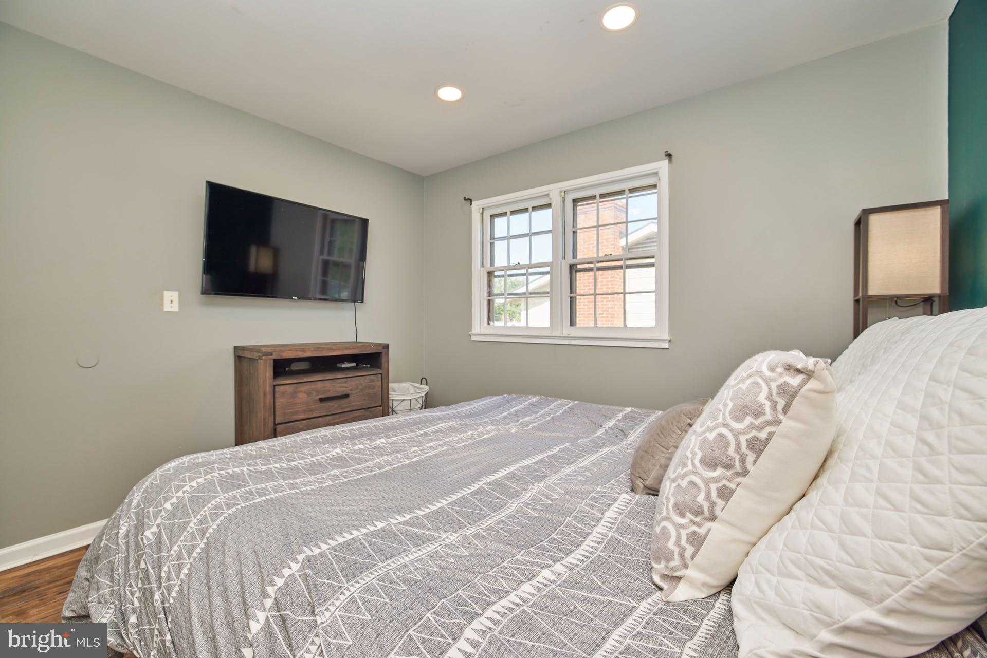 FAIRVIEW - Residential