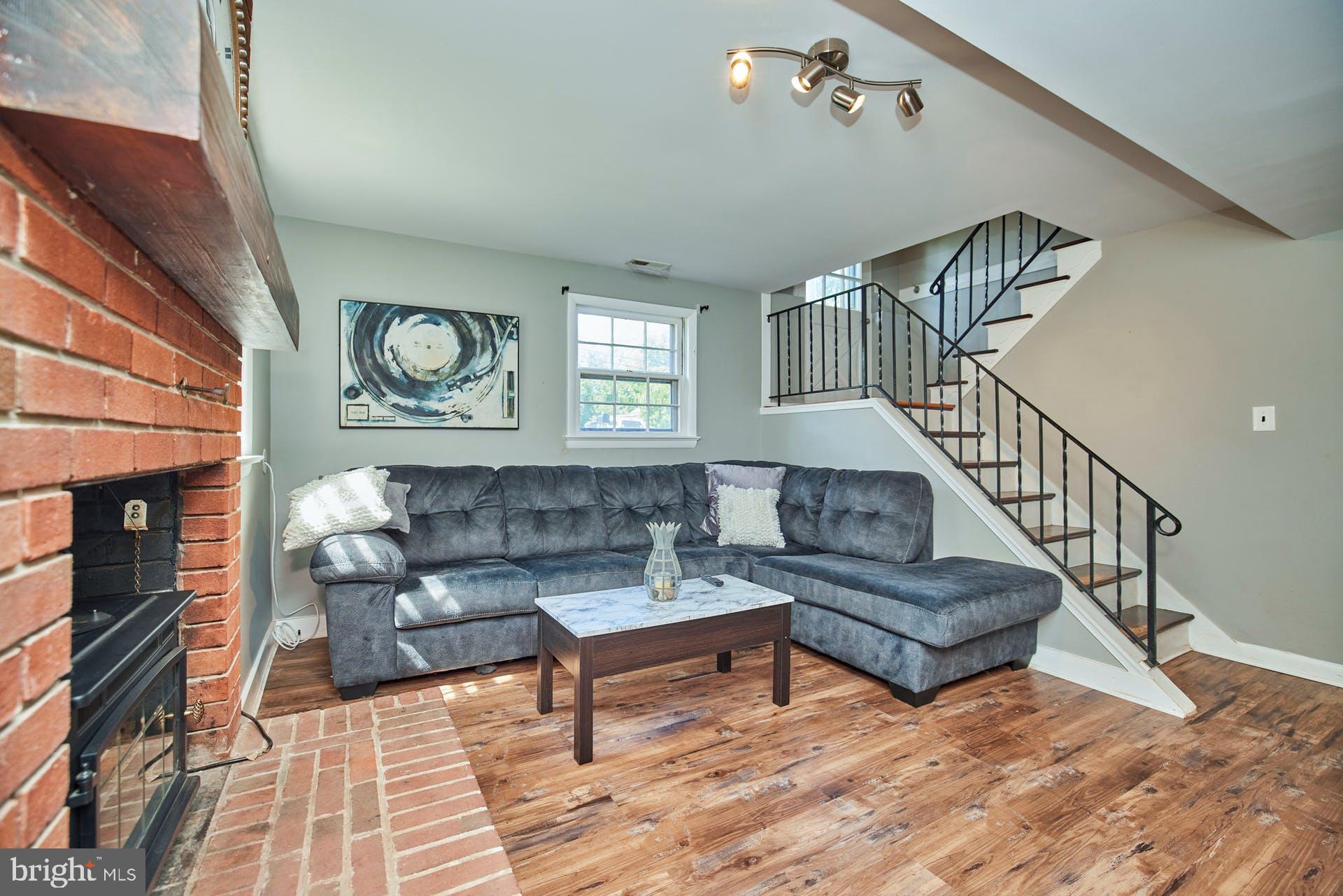 FAIRVIEW - Residential