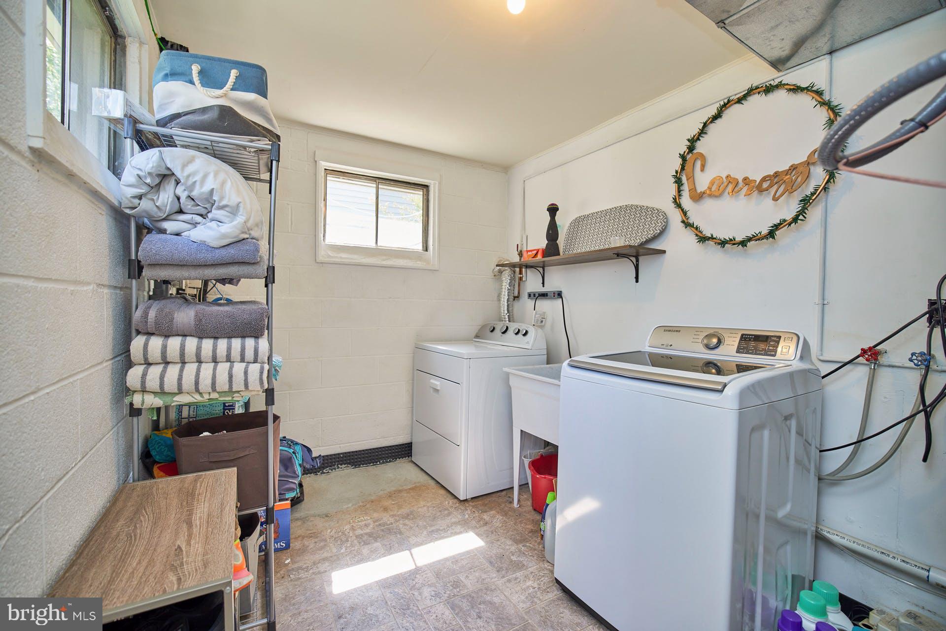 FAIRVIEW - Residential