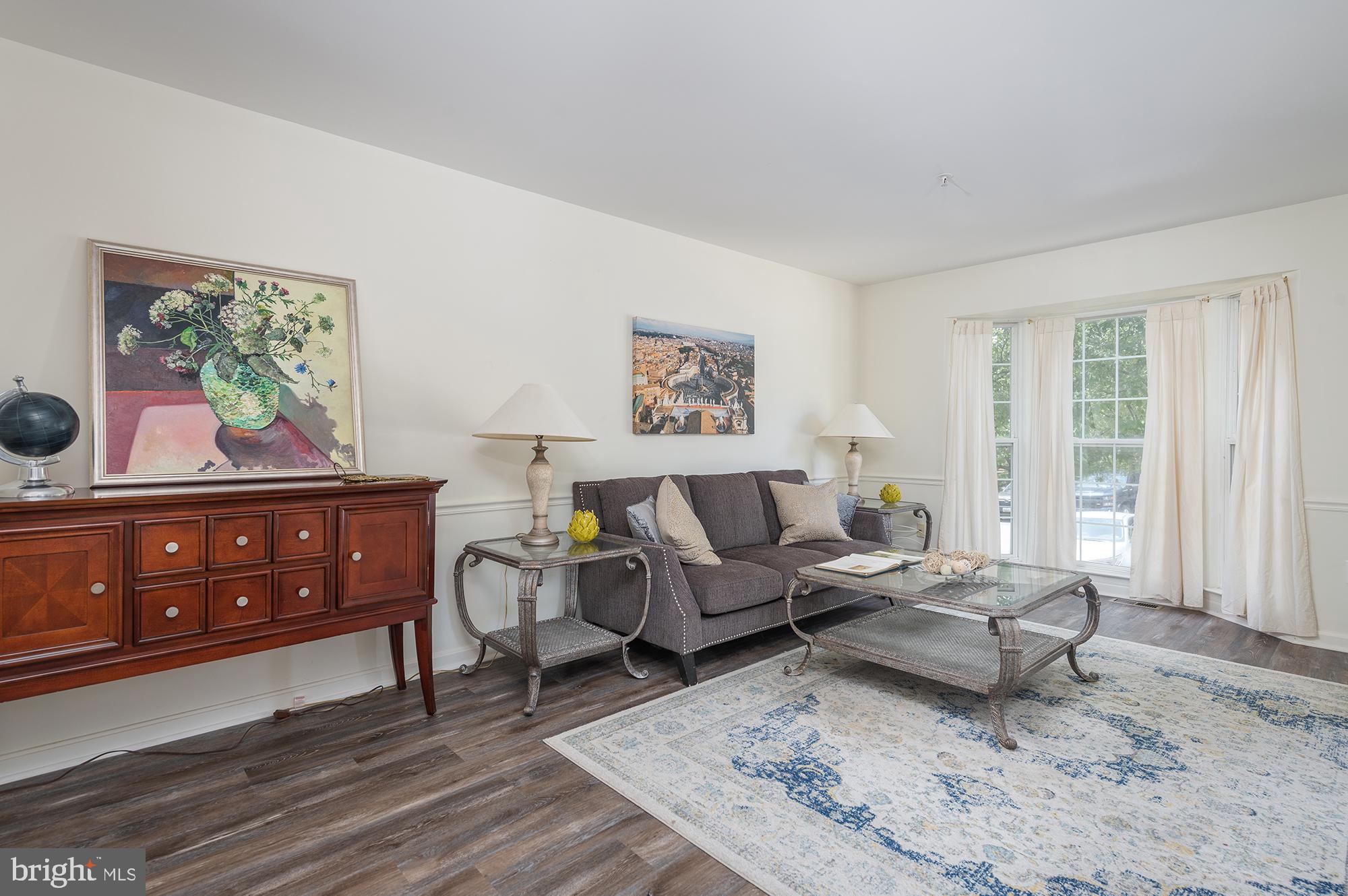 THE VILLAGES OF LYONSFIELD RUN - Residential