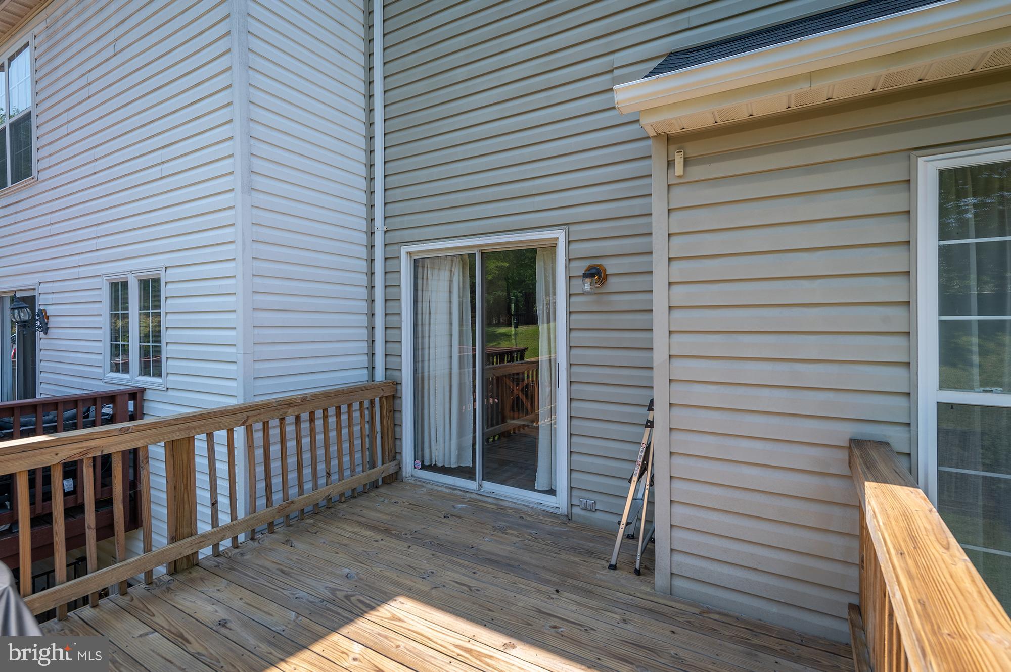 THE VILLAGES OF LYONSFIELD RUN - Residential