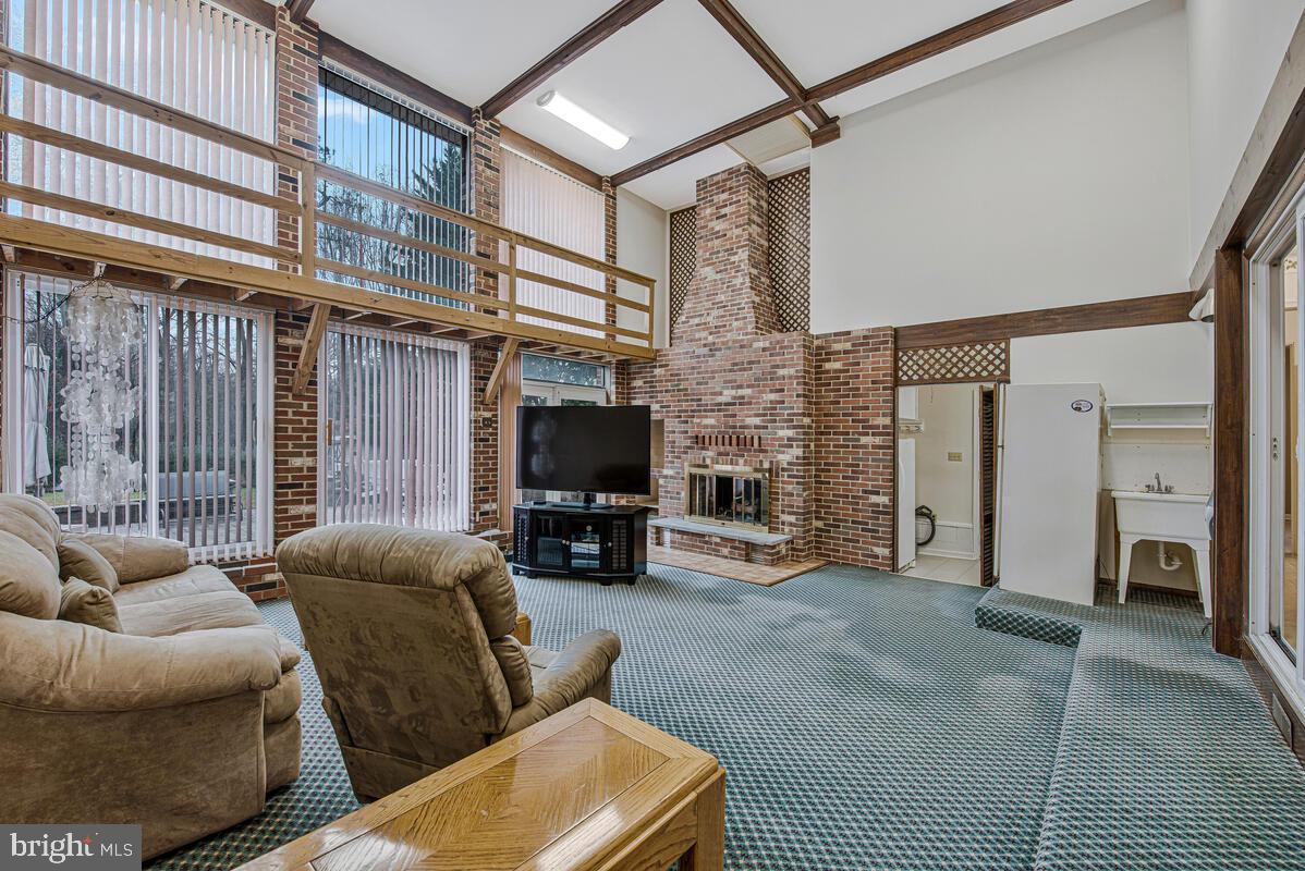 KINGS HEIGHTS - Residential