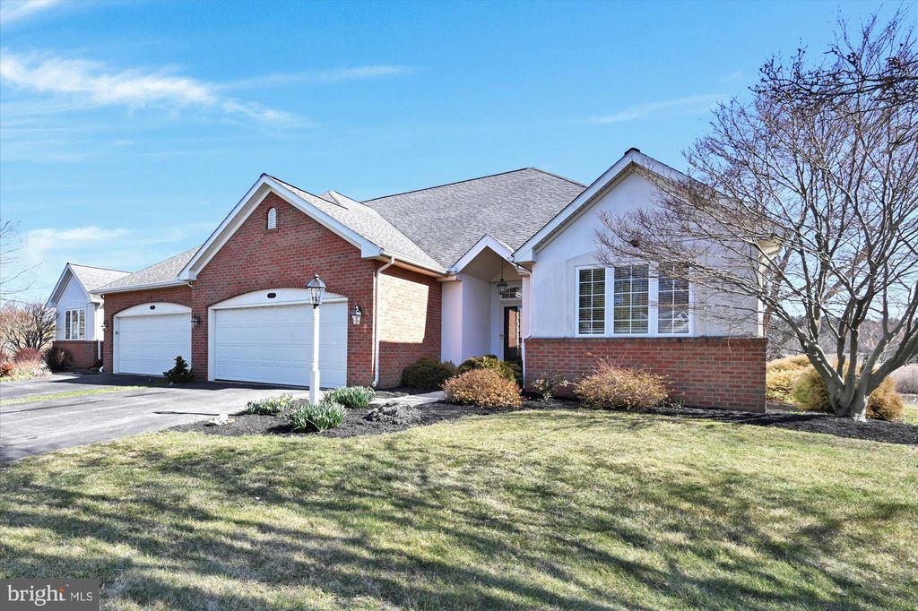 Photo of 316 STONE CREEK RD, LANCASTER, PA 17603 (MLS # PALA2031550)