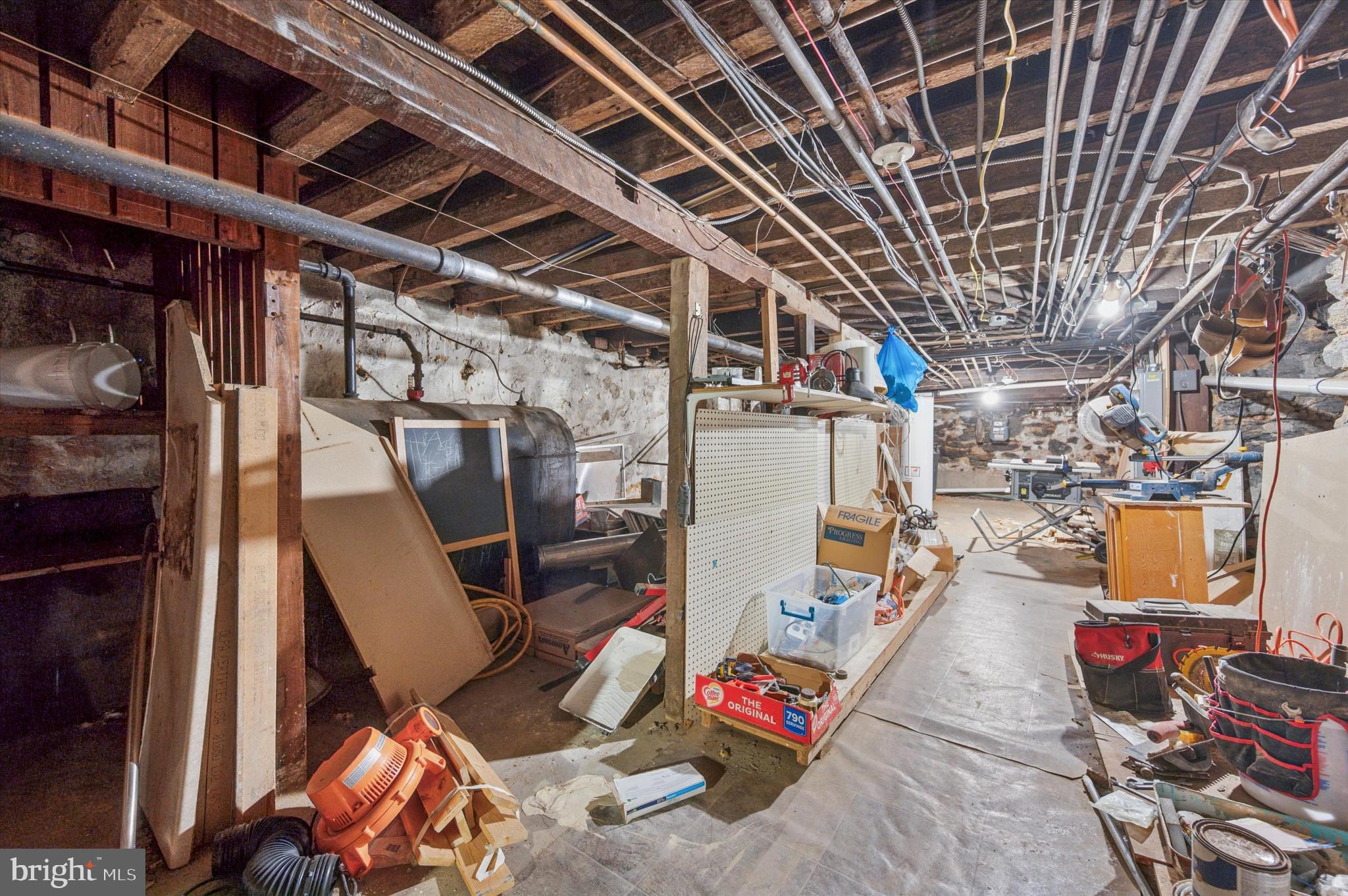 GERMANTOWN - Commercial Sale