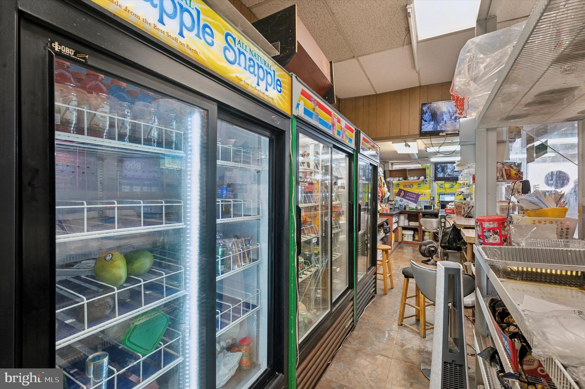 GERMANTOWN - Commercial Sale