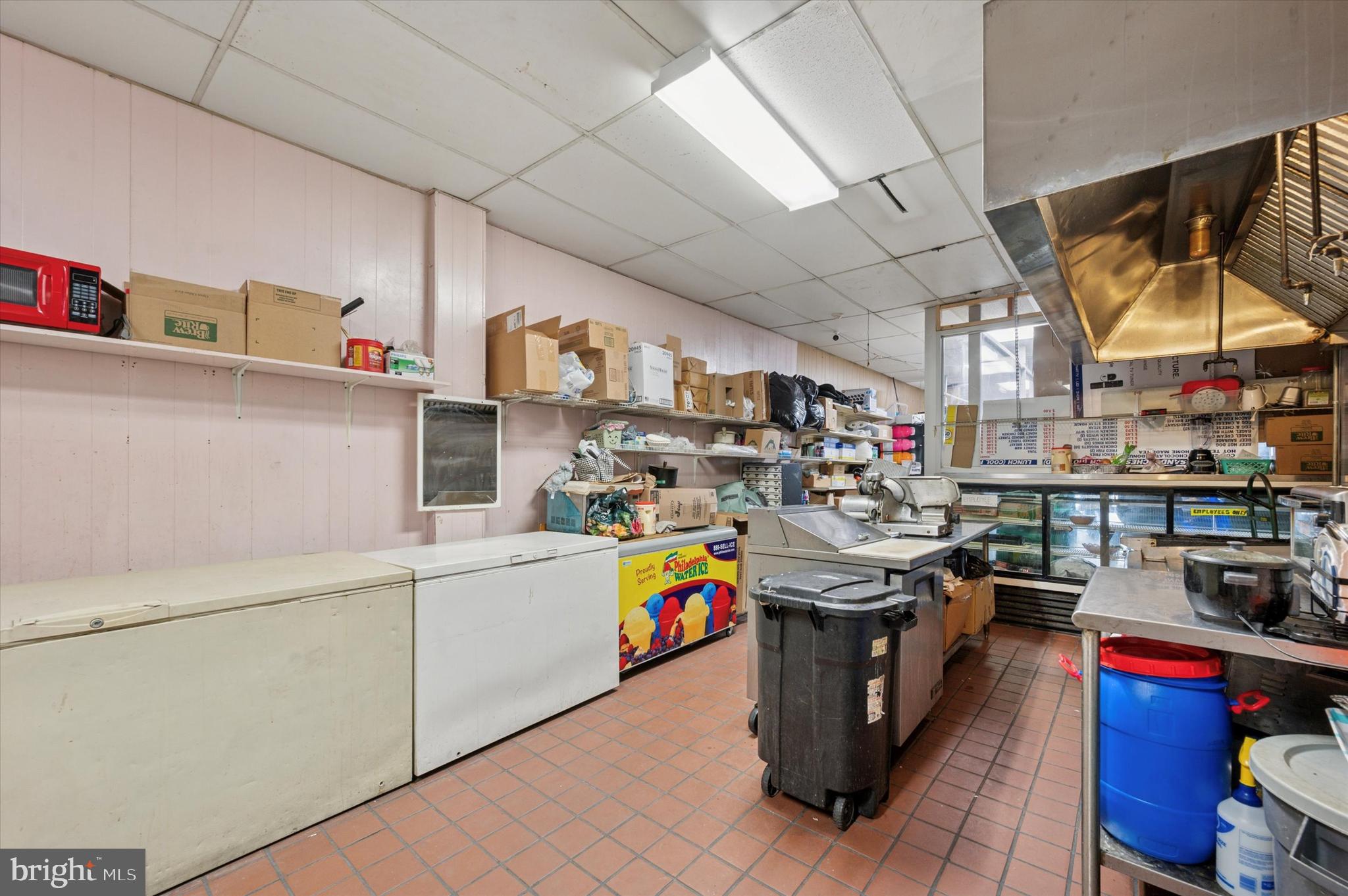 GERMANTOWN - Commercial Sale
