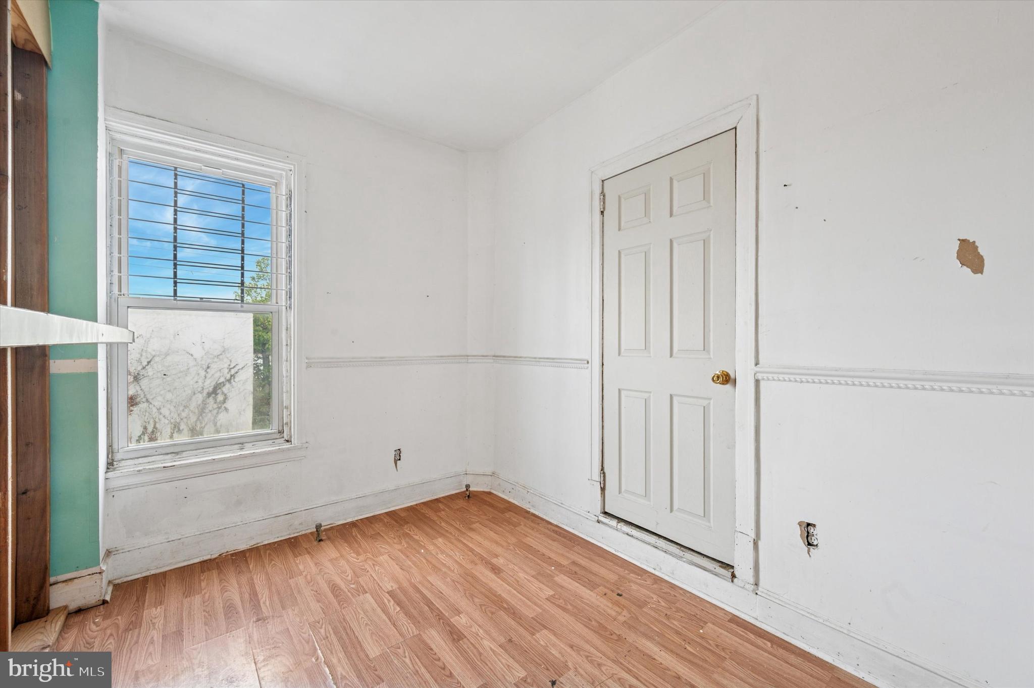 GERMANTOWN - Commercial Sale