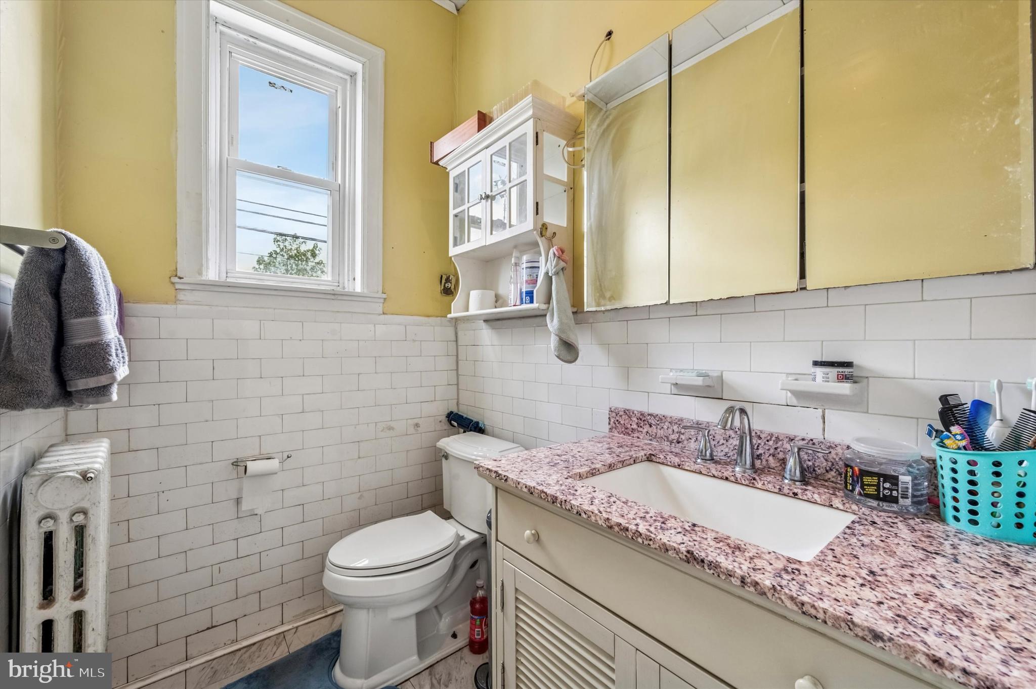 GERMANTOWN - Commercial Sale