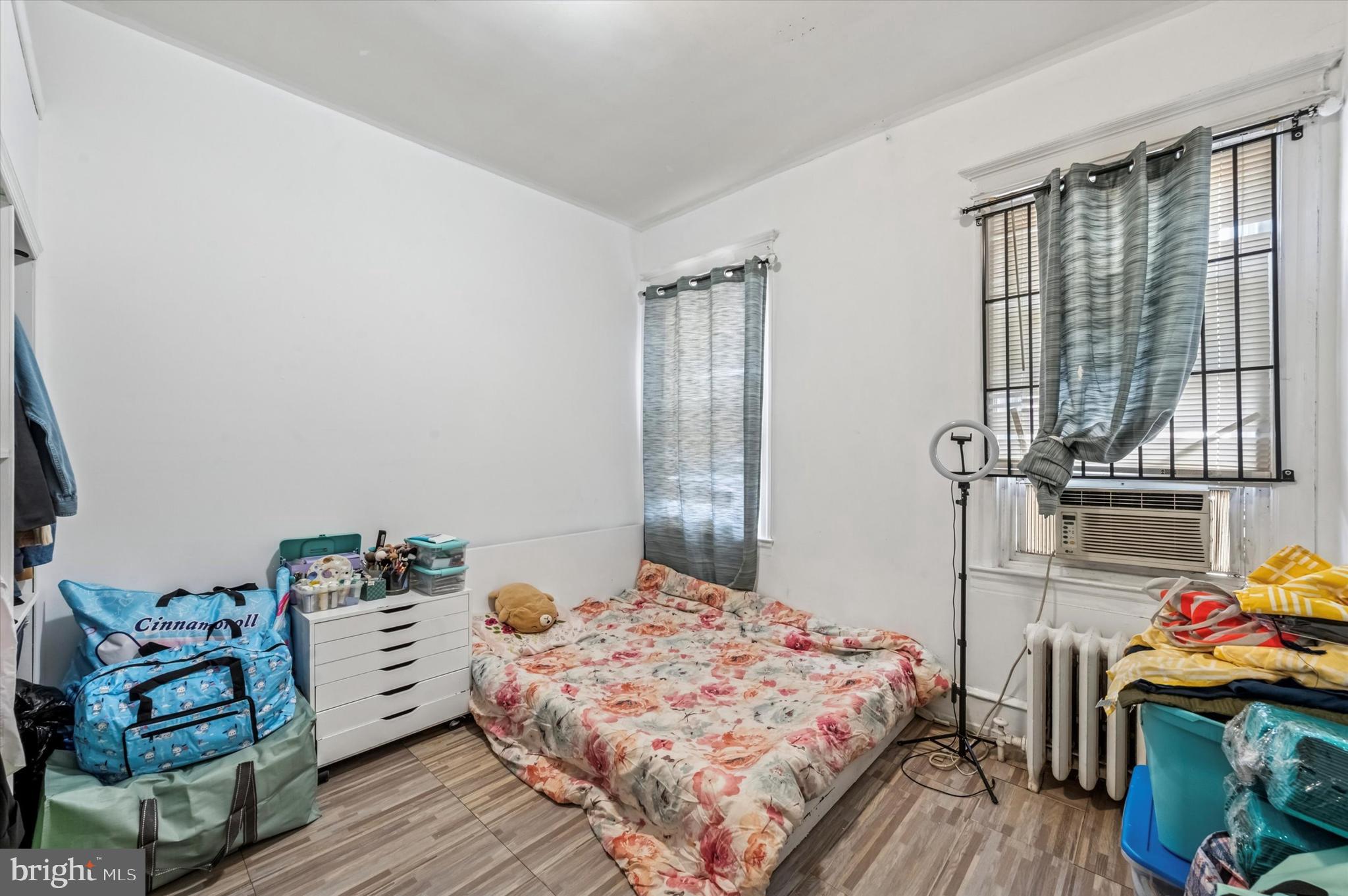 GERMANTOWN - Commercial Sale