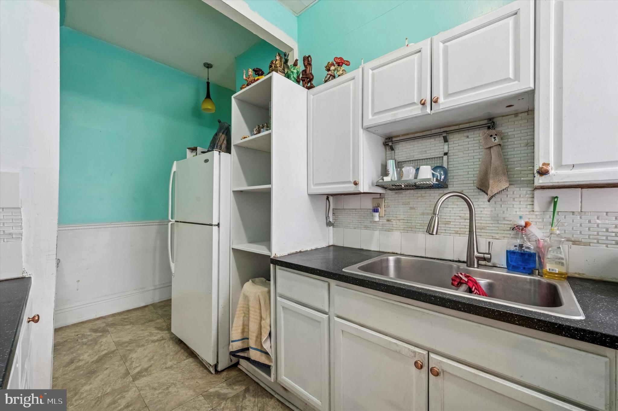 GERMANTOWN - Commercial Sale