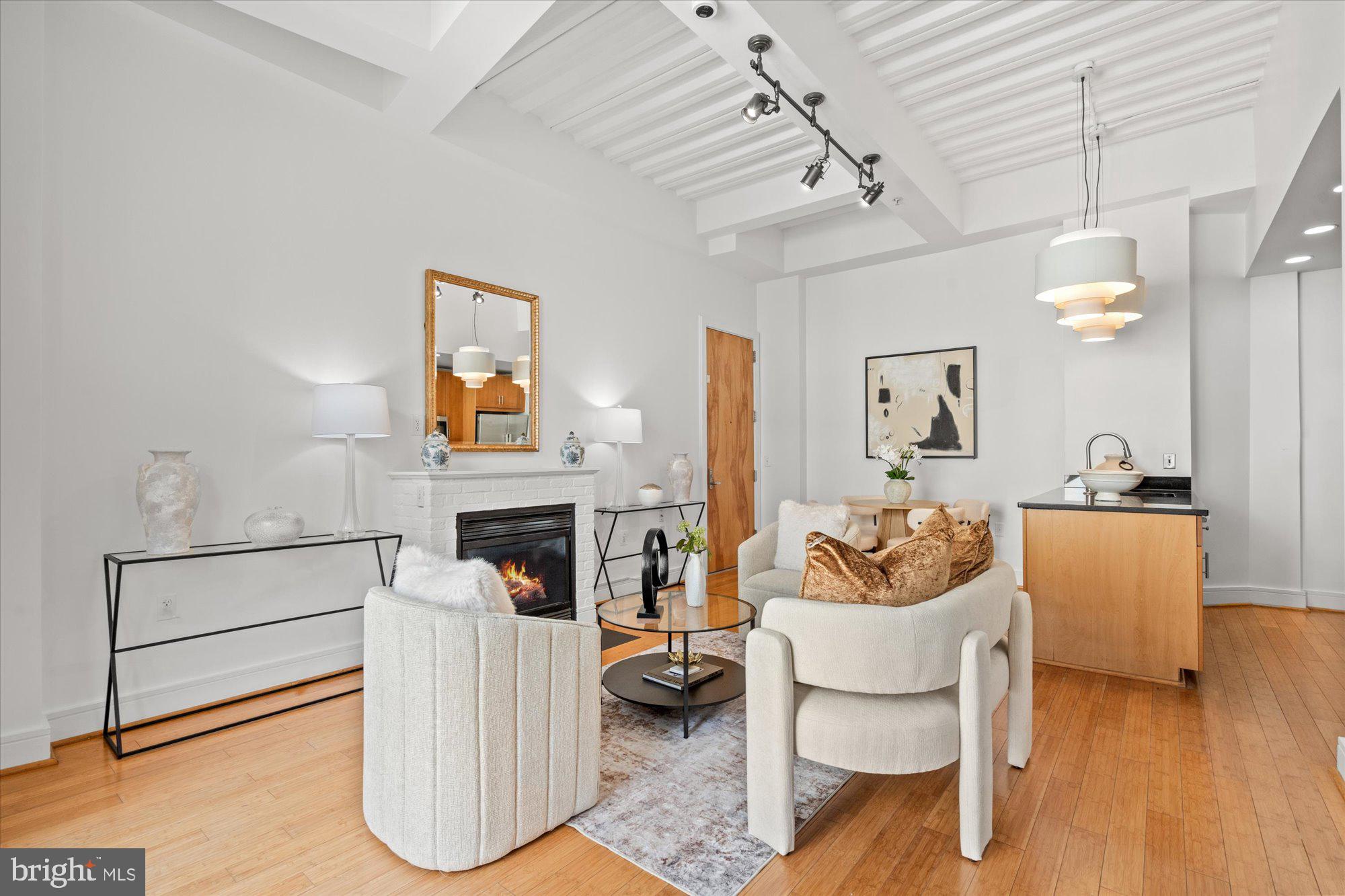 1320 13TH STREET NW 22