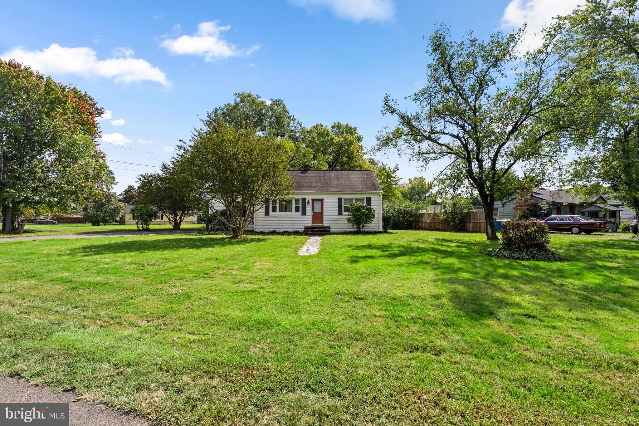 6015 CLAMES DRIVE