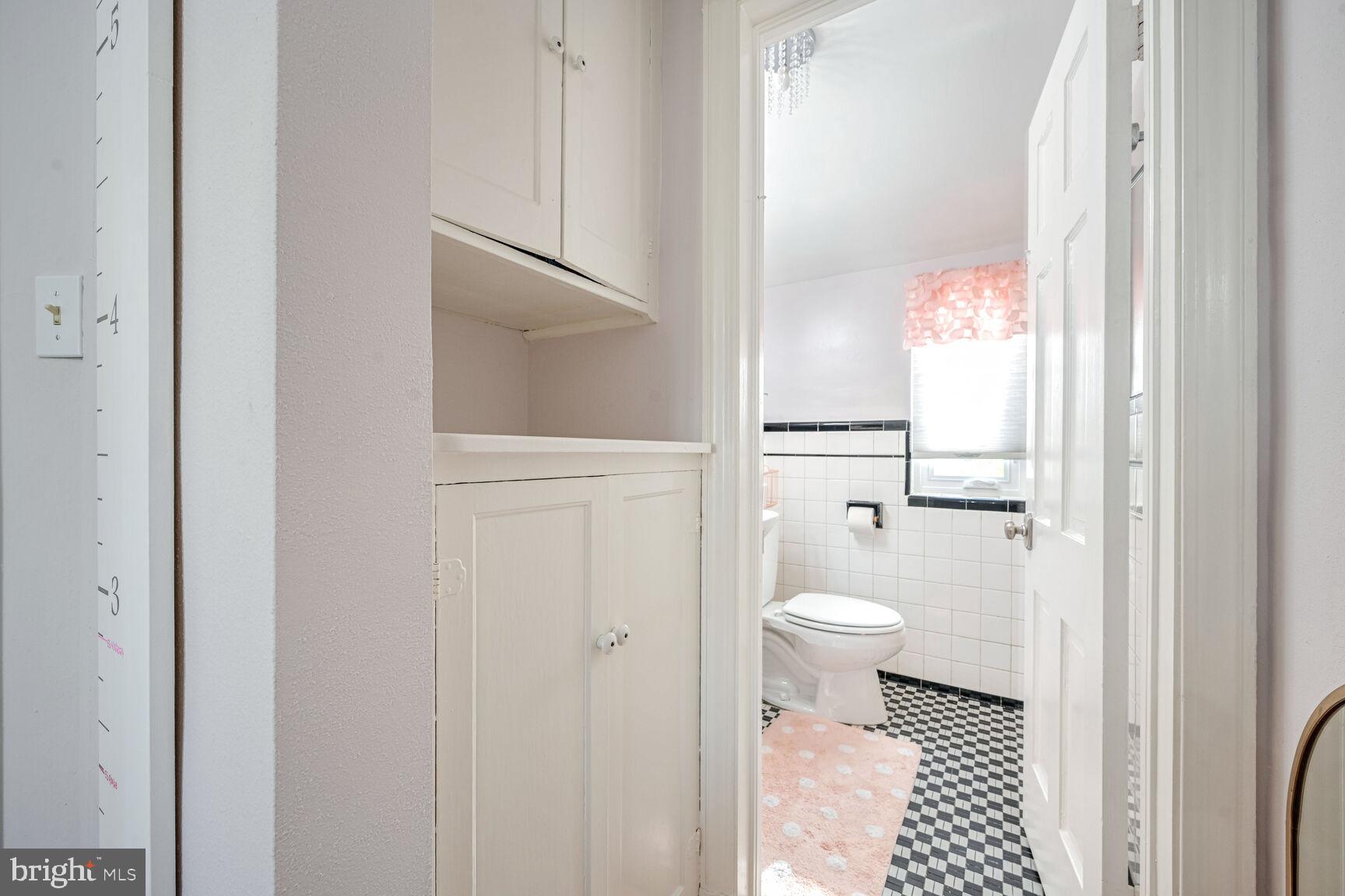 GREENWICH FOREST - Residential