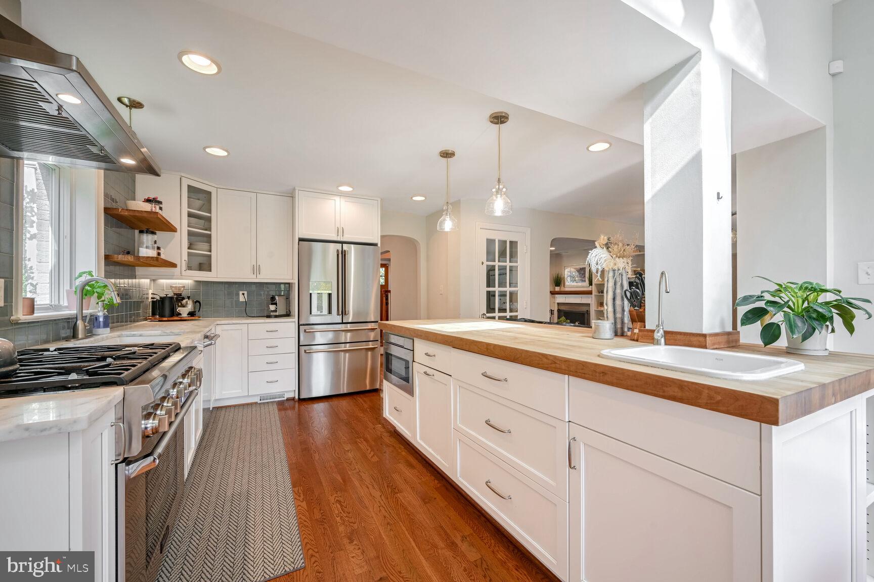 GREENWICH FOREST - Residential