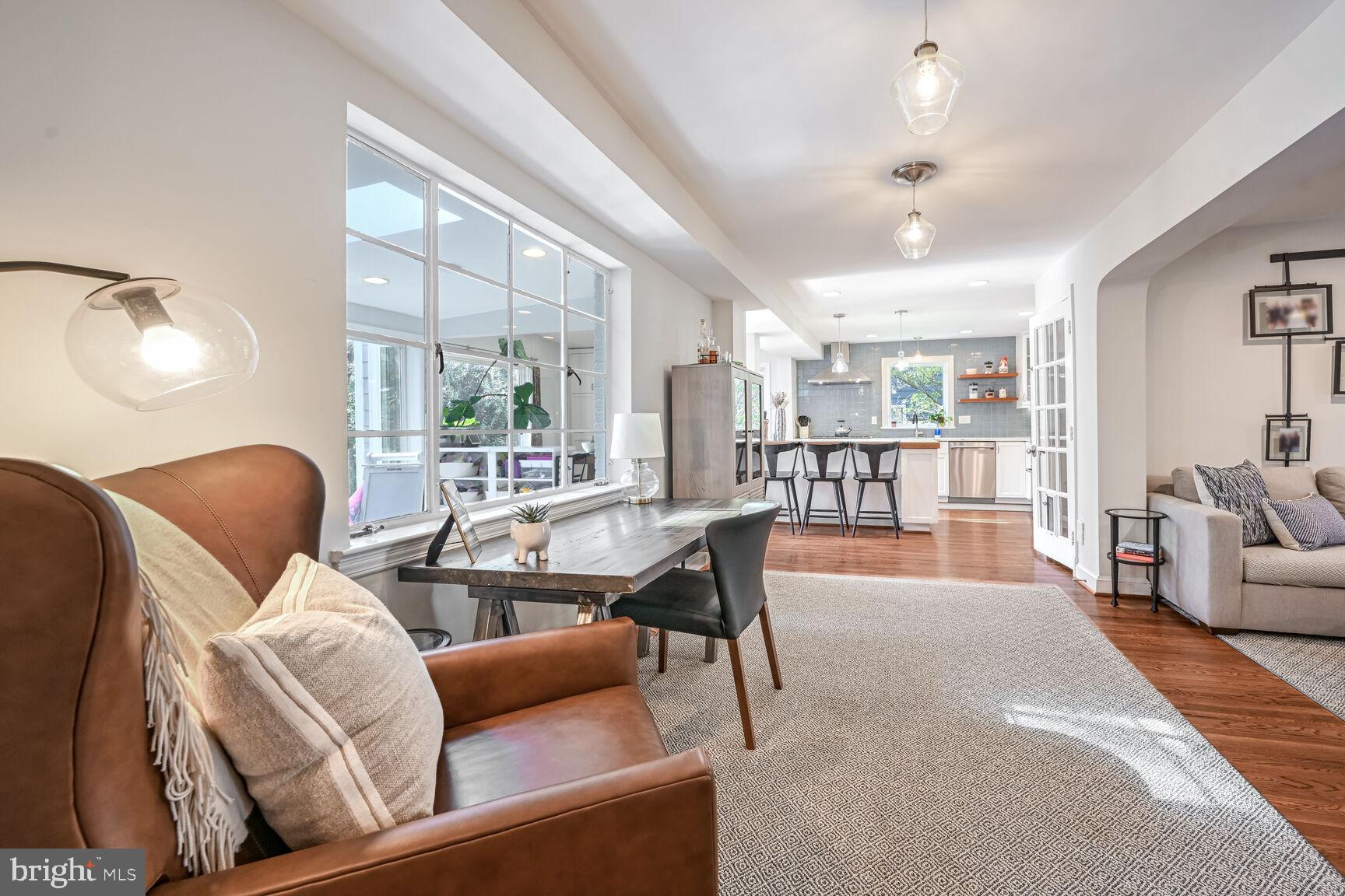 GREENWICH FOREST - Residential