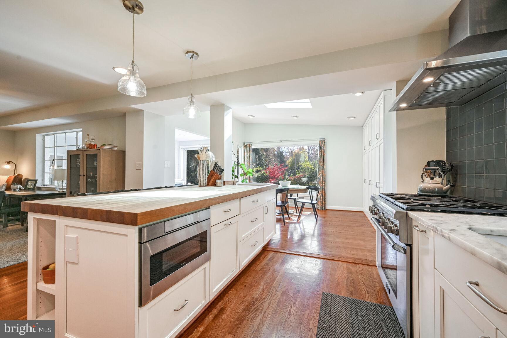 GREENWICH FOREST - Residential