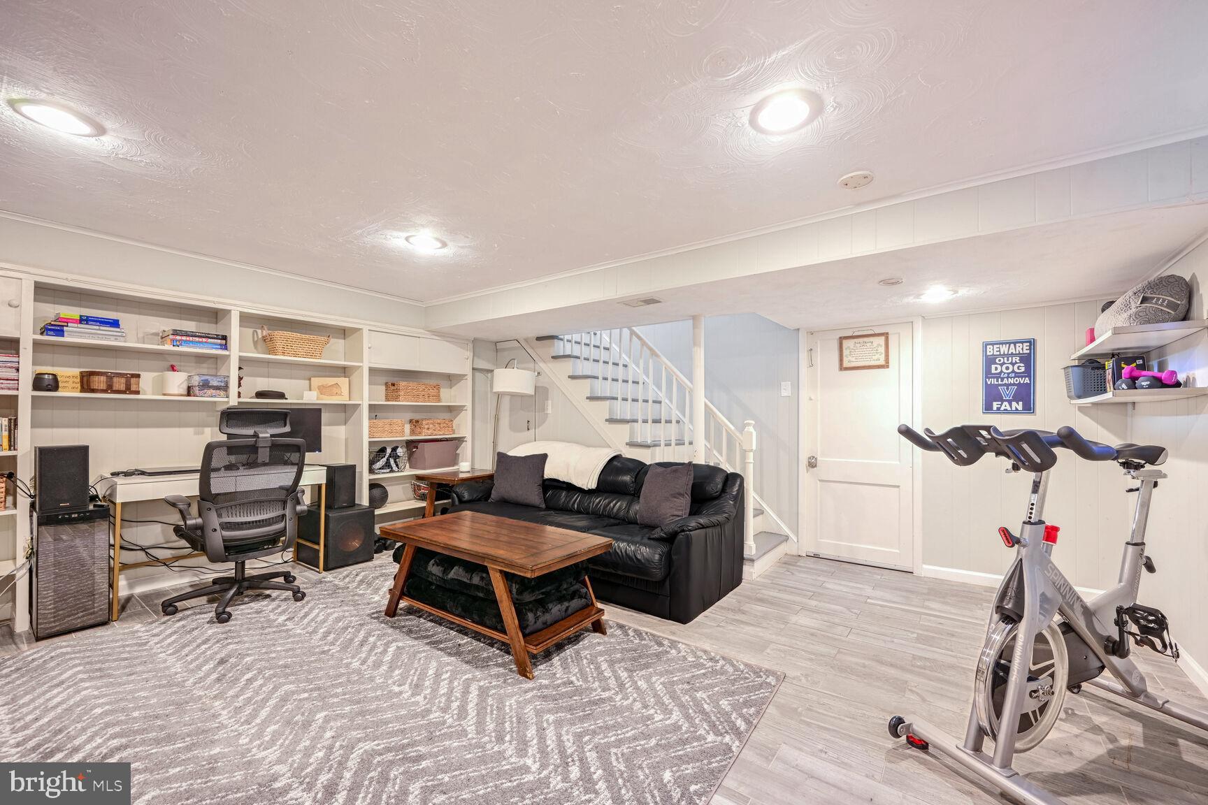 GREENWICH FOREST - Residential