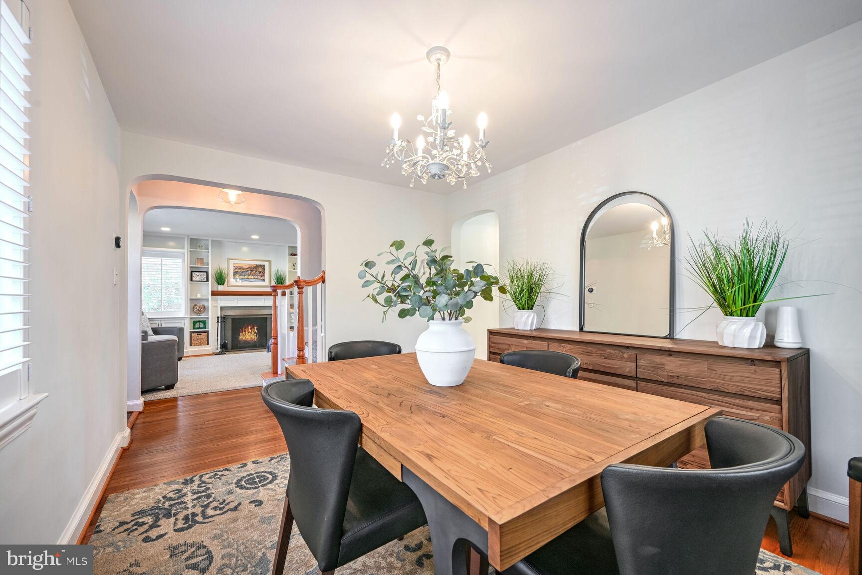 GREENWICH FOREST - Residential