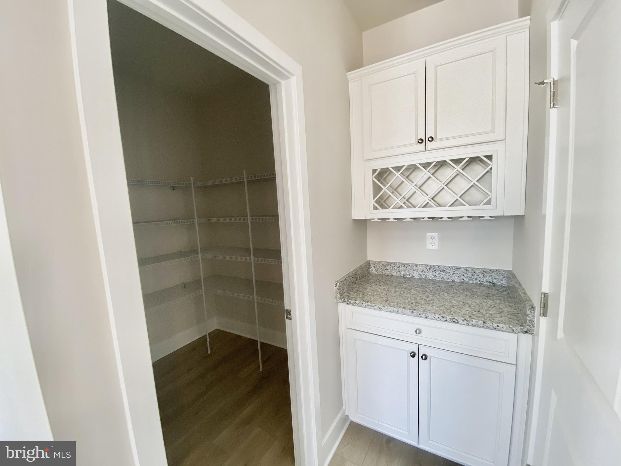 PLANTATION LAKES - Residential