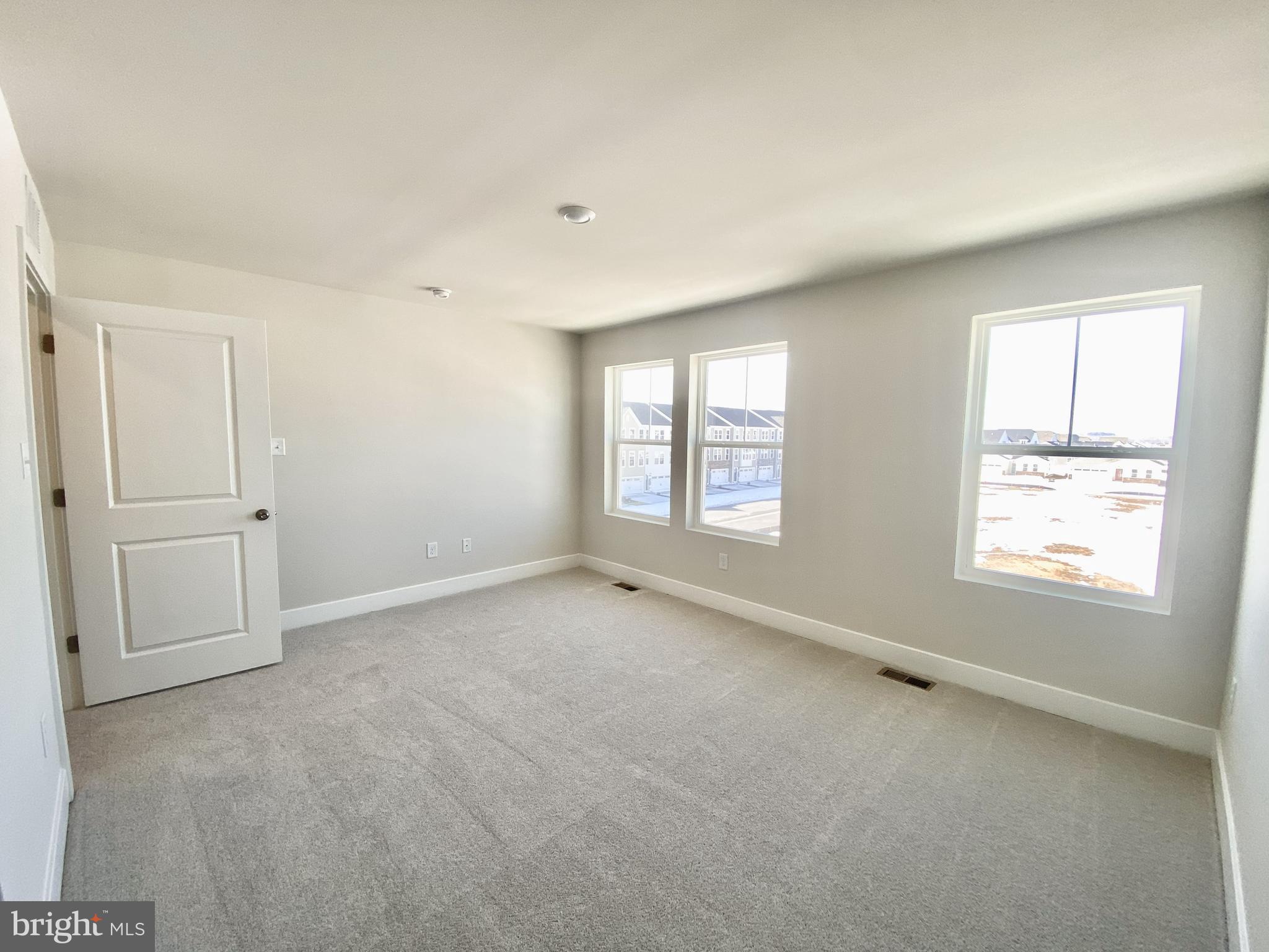 PLANTATION LAKES - Residential