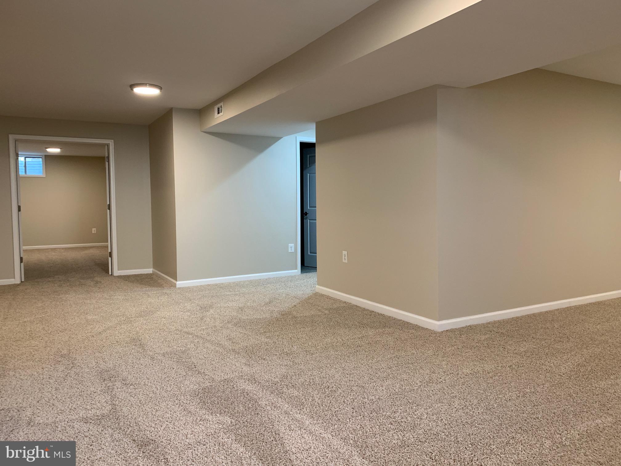 RIVER CREST - Residential Lease