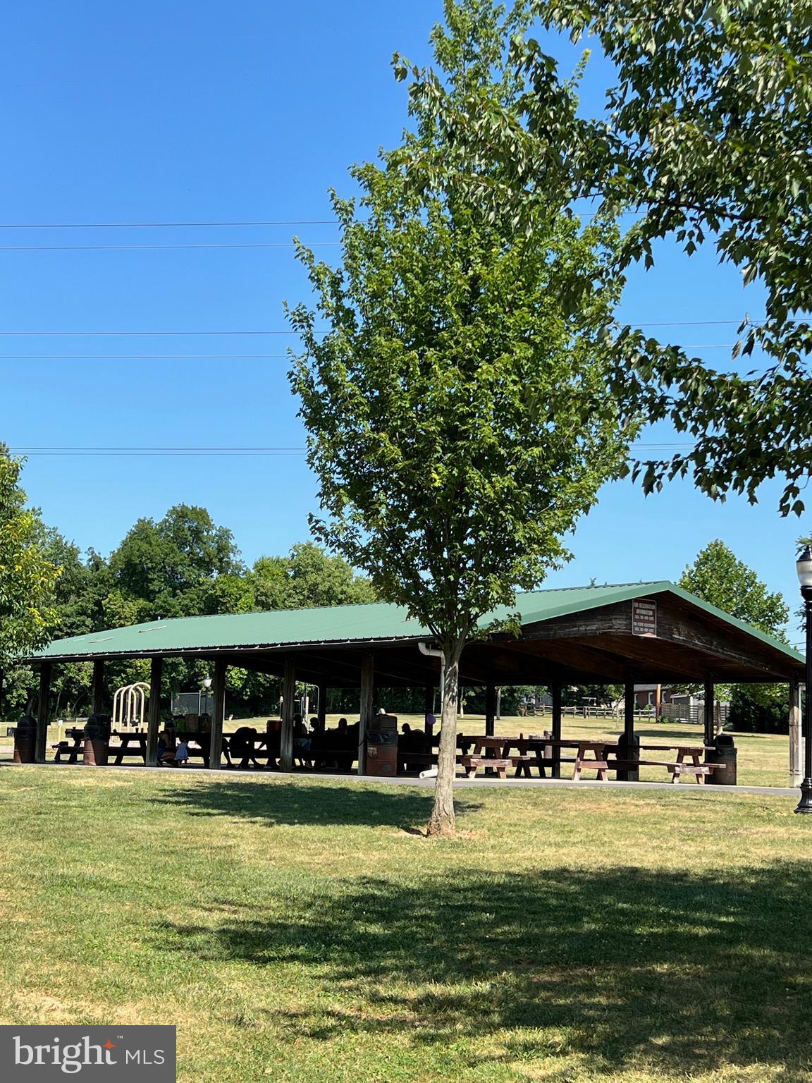 RIVER CREST - Residential Lease