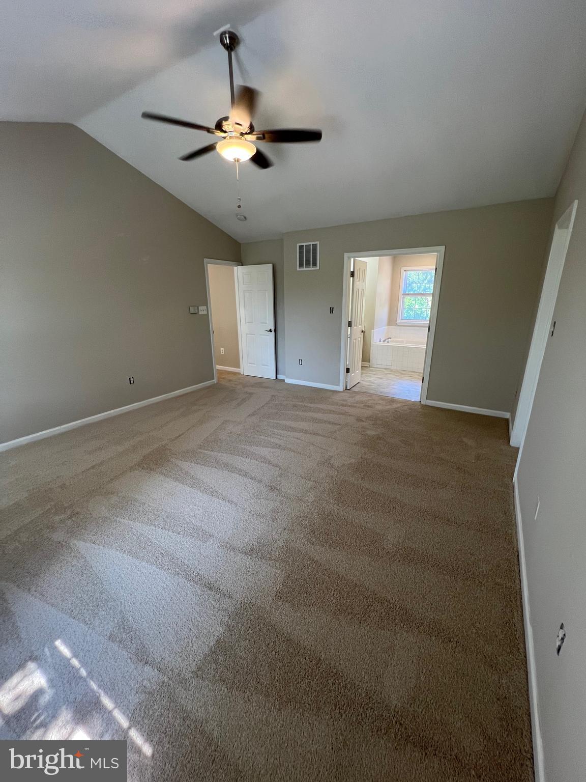 RIVER CREST - Residential Lease