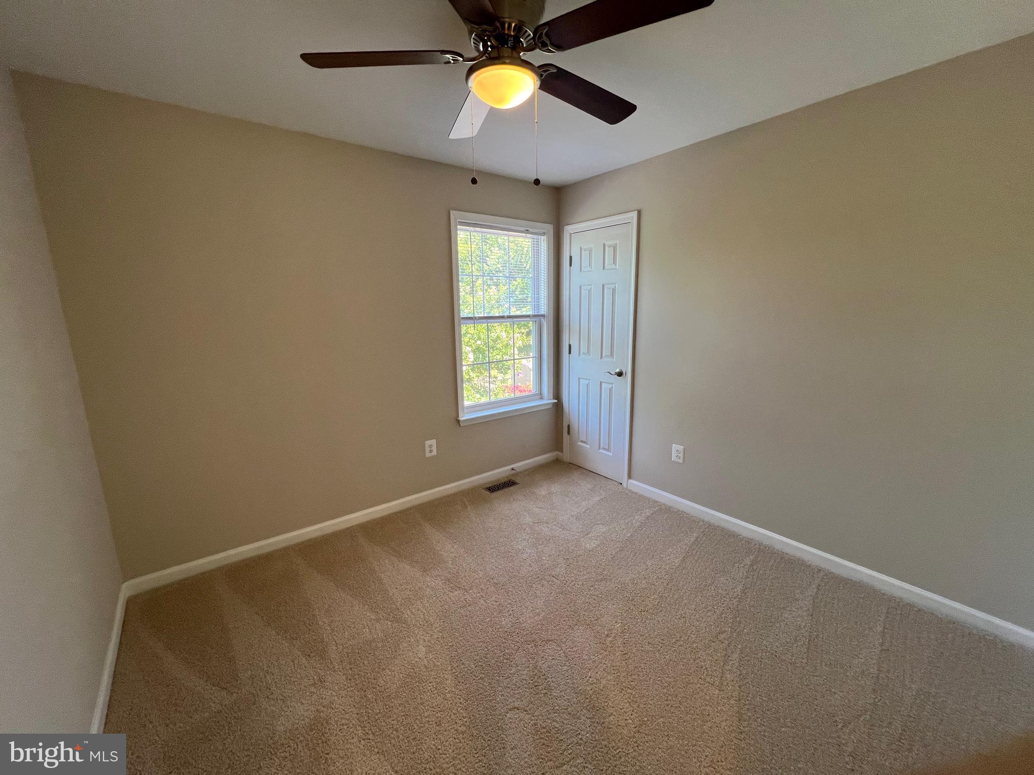 RIVER CREST - Residential Lease