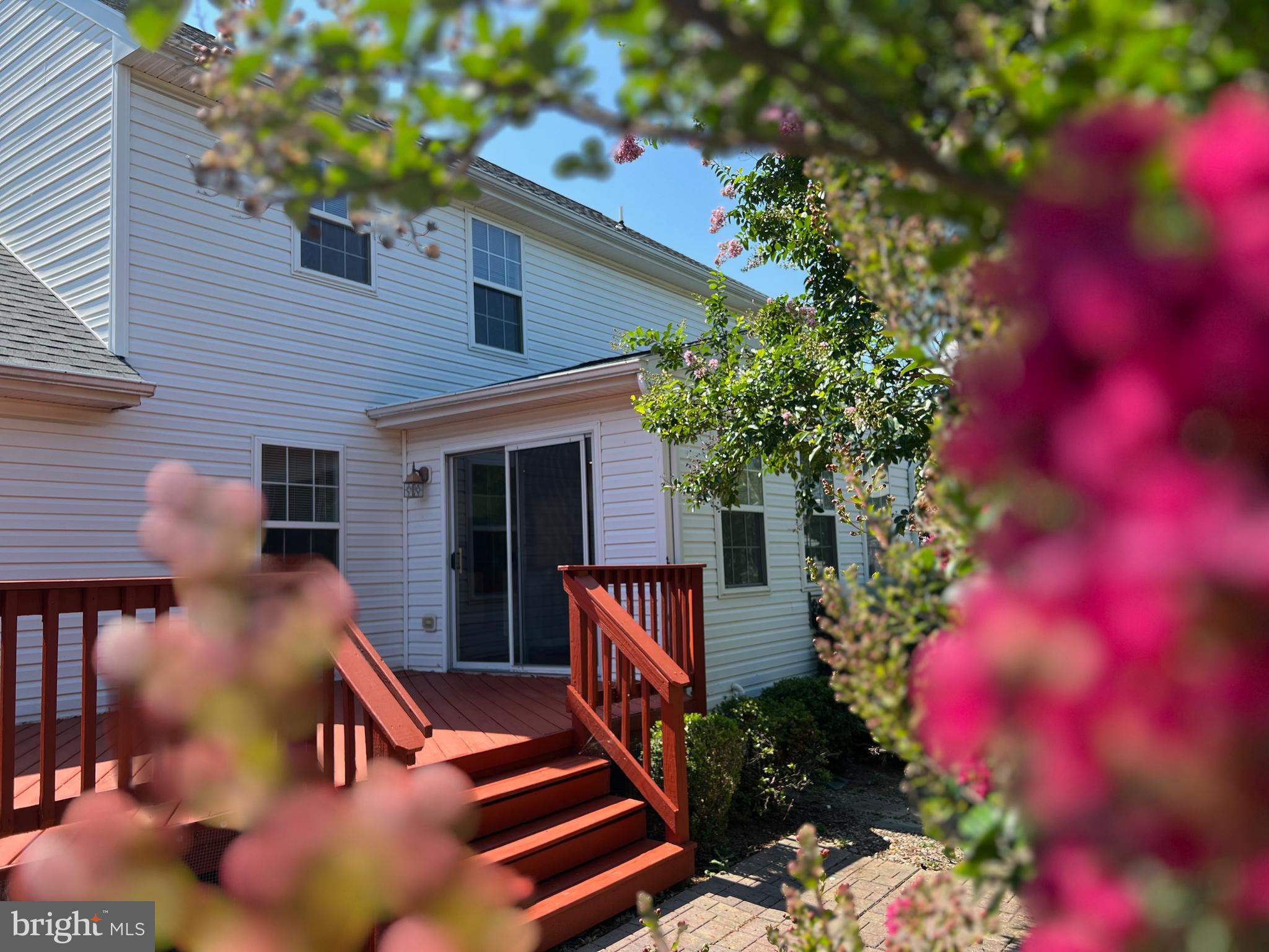 RIVER CREST - Residential Lease