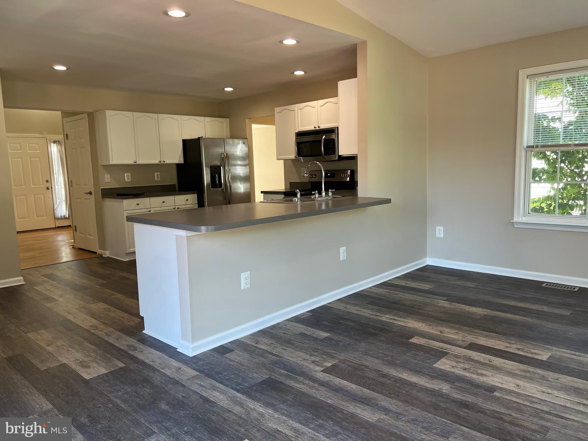 RIVER CREST - Residential Lease