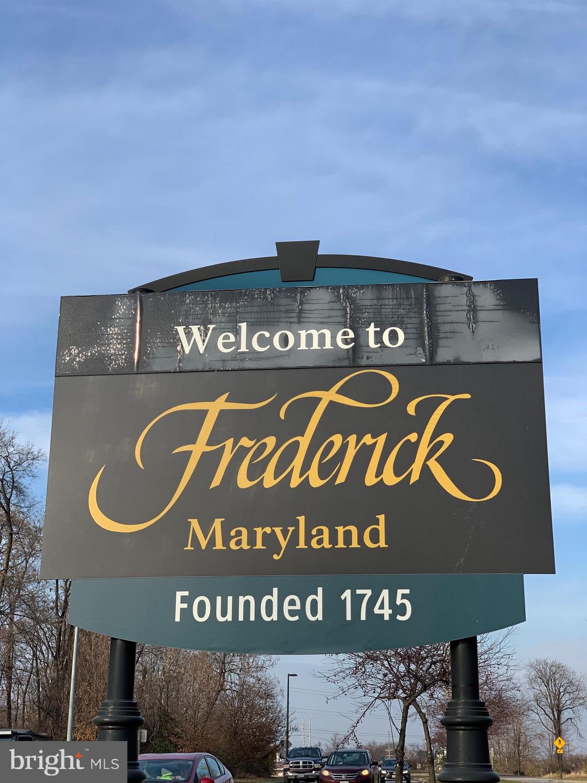 RIVER CREST - Residential Lease