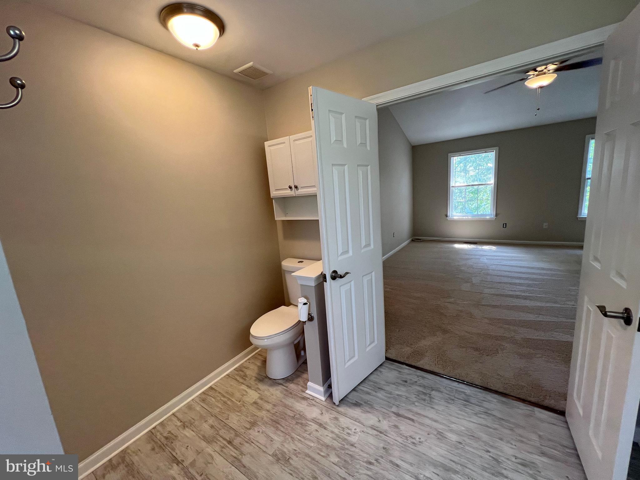 RIVER CREST - Residential Lease