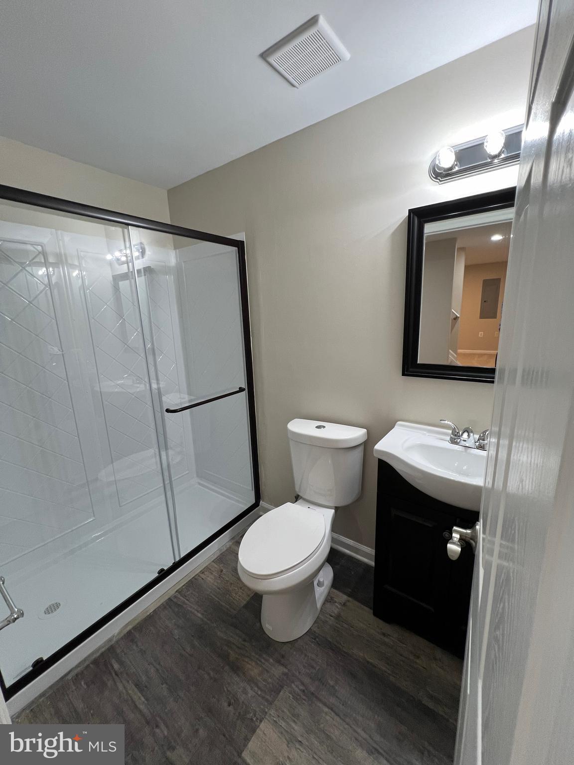 RIVER CREST - Residential Lease