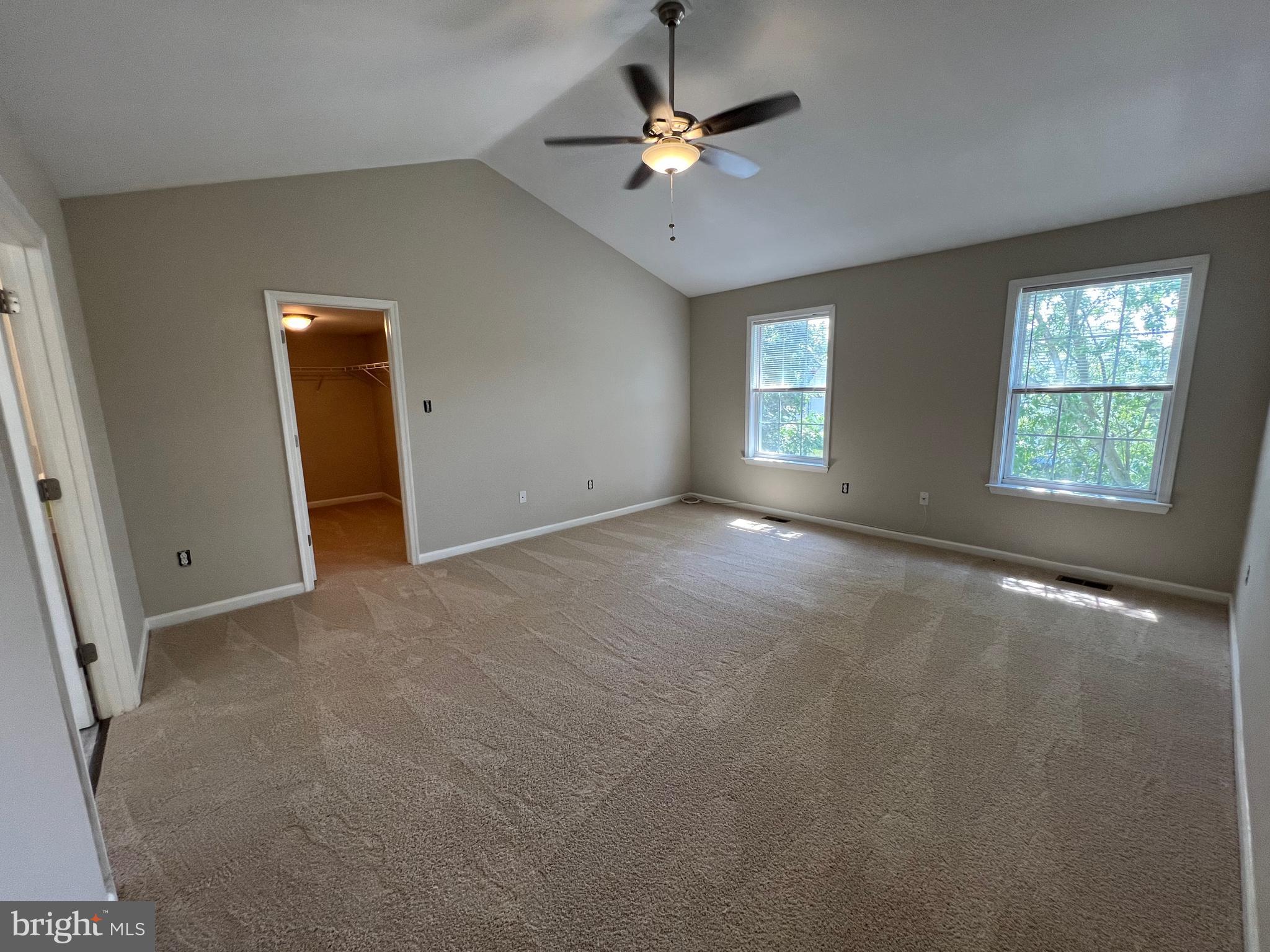 RIVER CREST - Residential Lease