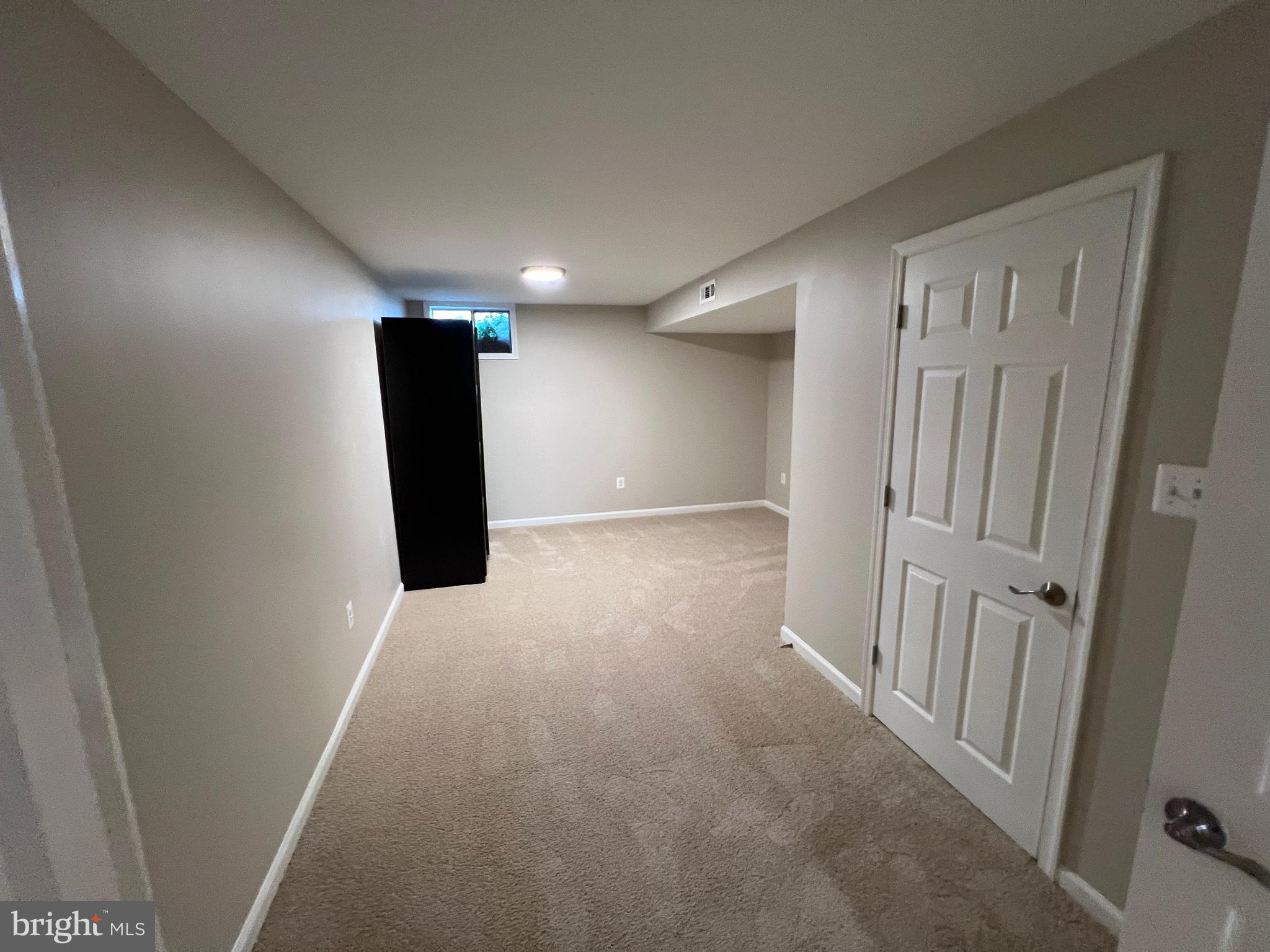 RIVER CREST - Residential Lease