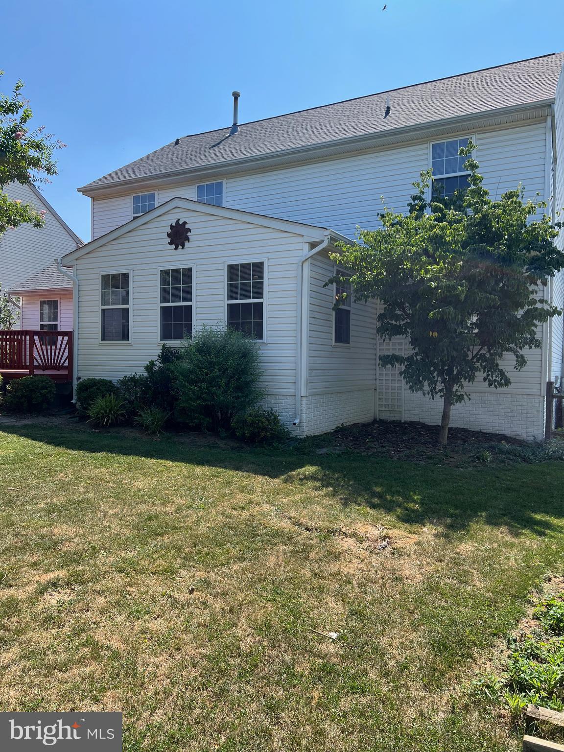 RIVER CREST - Residential Lease