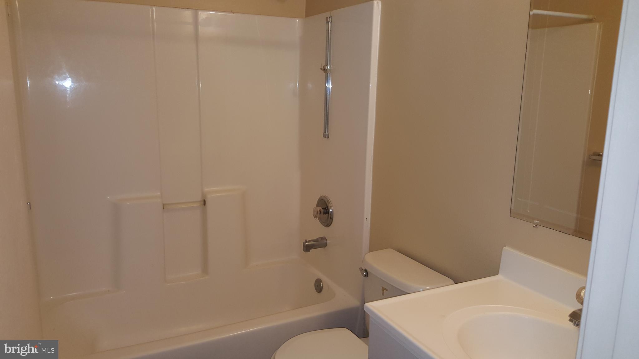 PASADENA PINES - Residential Lease