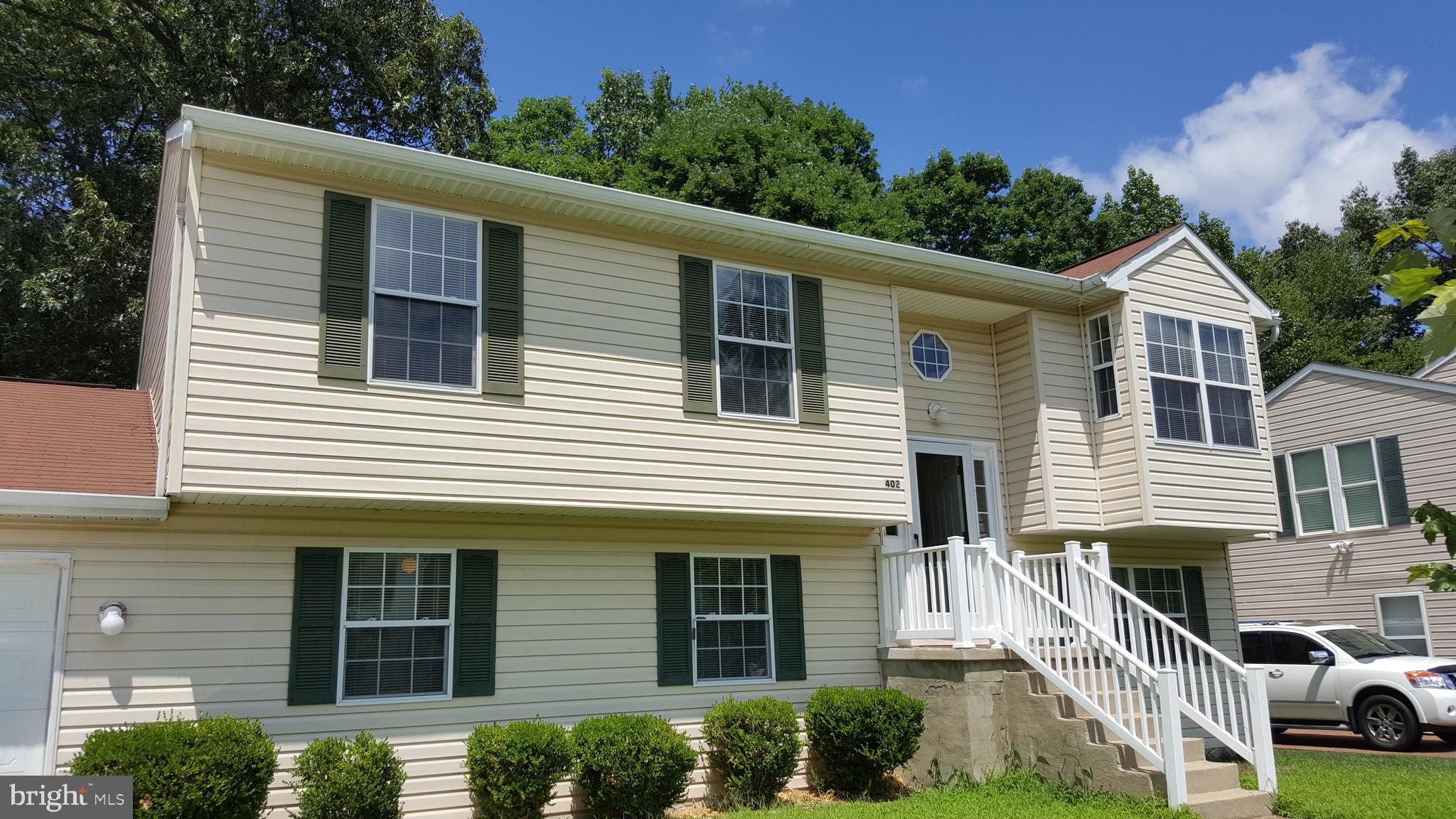 PASADENA PINES - Residential Lease